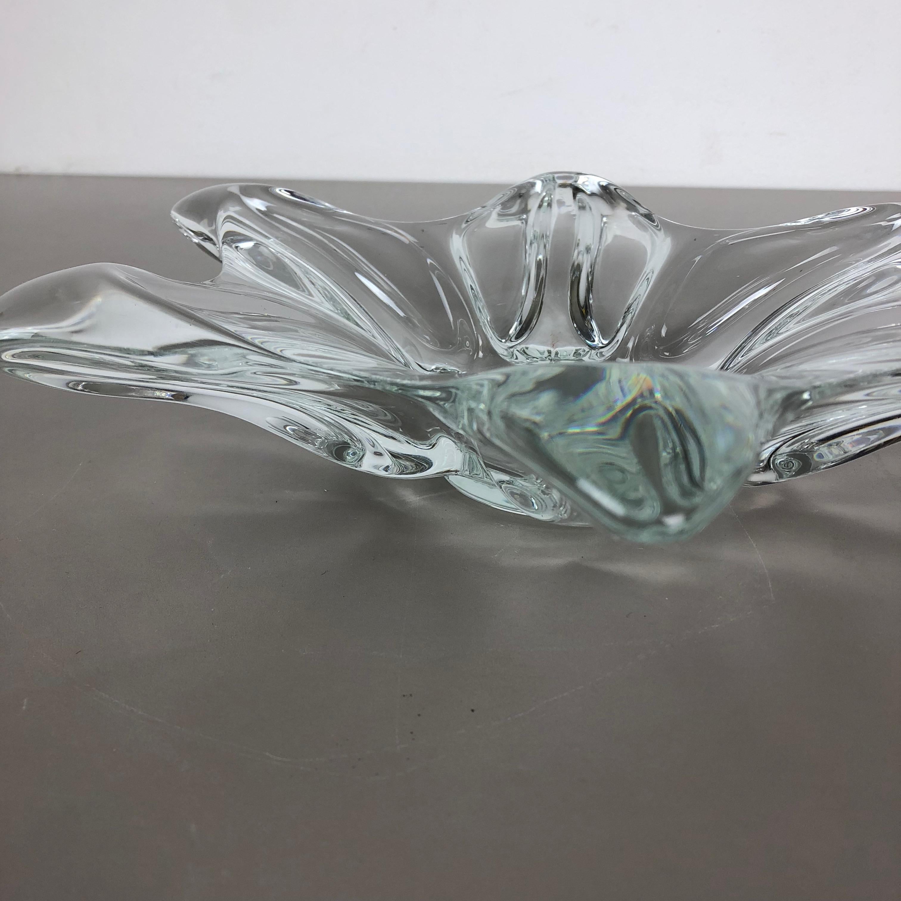 Large French Floral Crystal Glass Shell Bowl by Art Vannes, France, 1970s For Sale 9