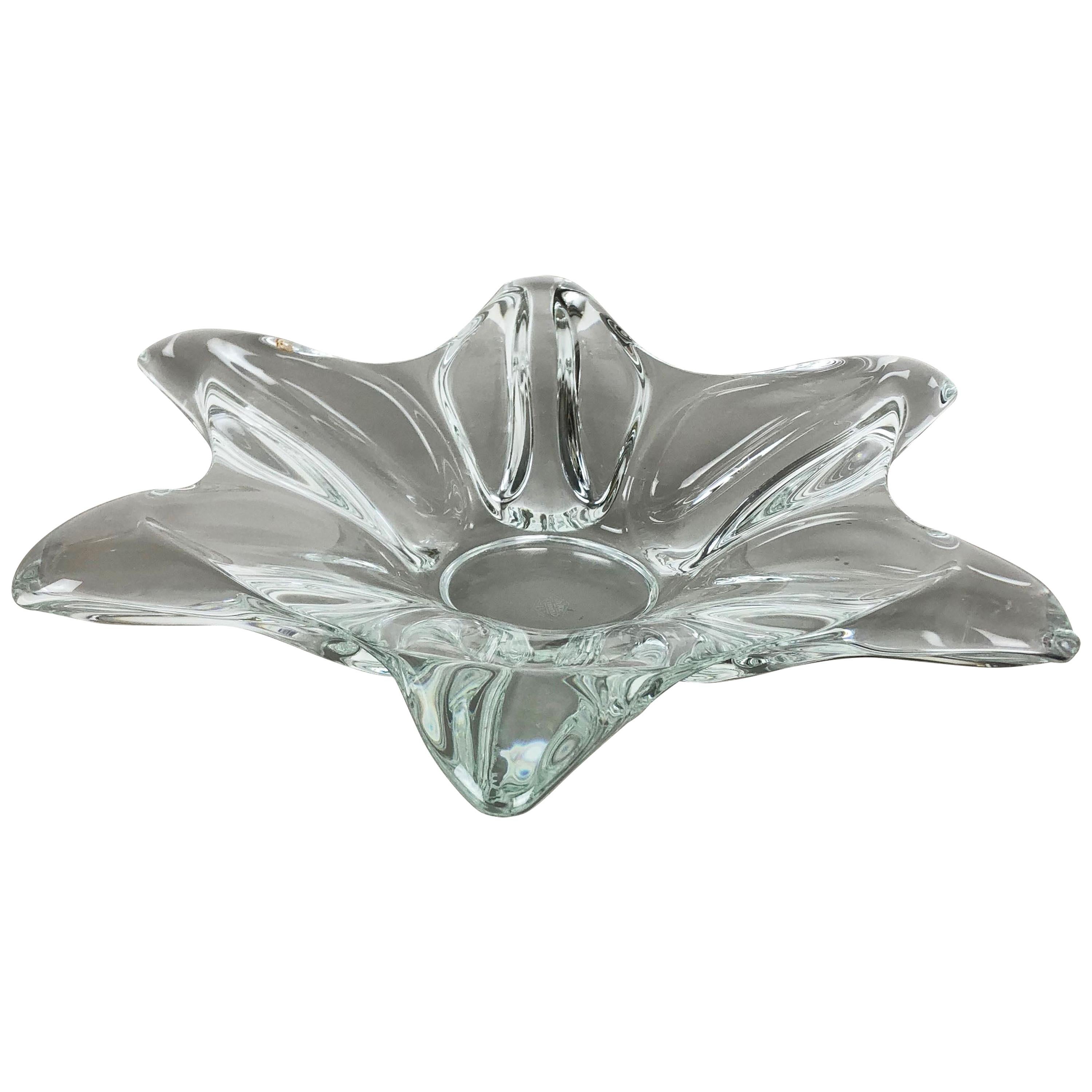 Large French Floral Crystal Glass Shell Bowl by Art Vannes, France, 1970s For Sale