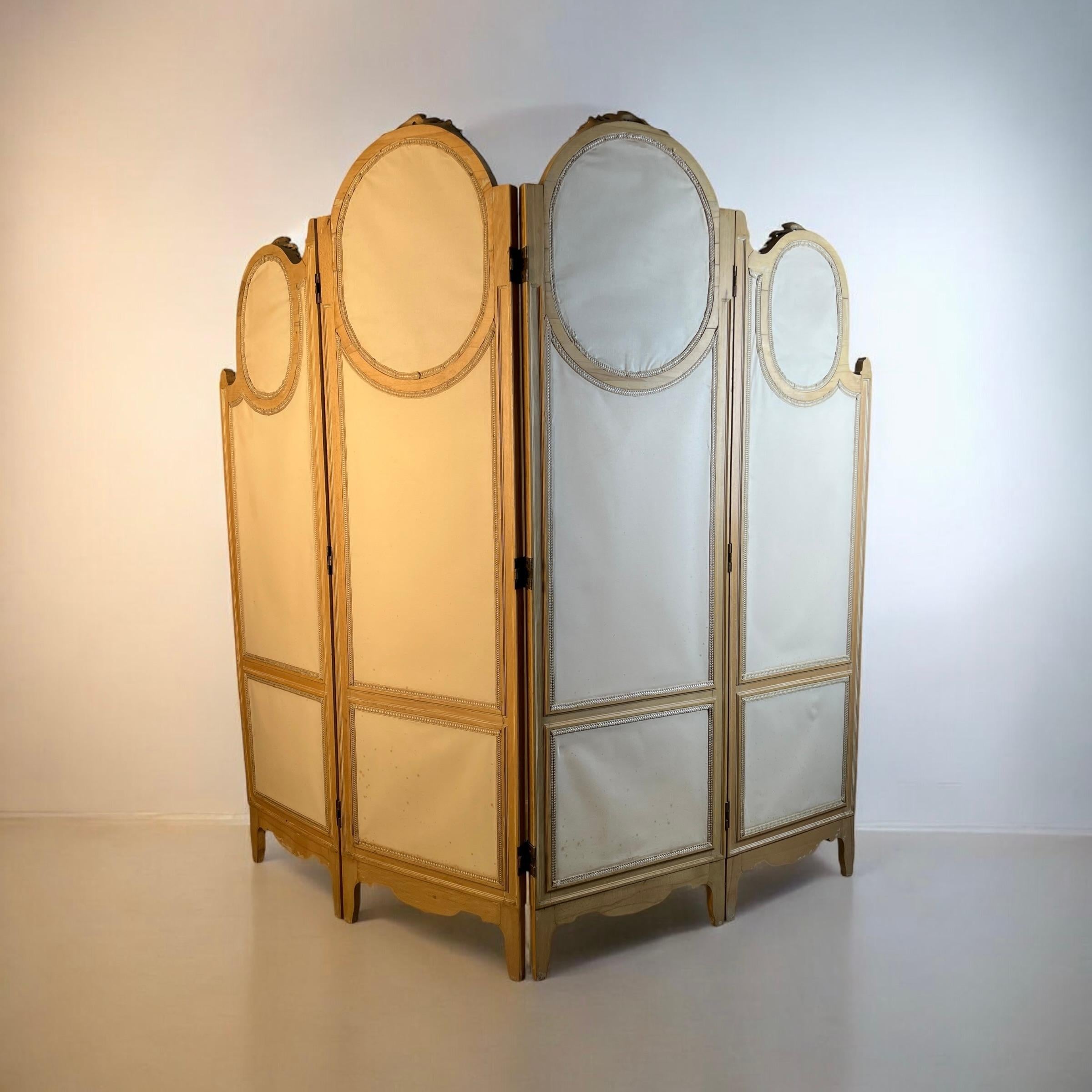 Français Grand paravent ou séparateur de pièce français à miroir quadruple Circa 1920 en vente