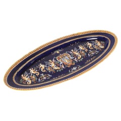 Große ovale französische Gien Renaissance-Servierplatte aus handbemaltem Porzellan