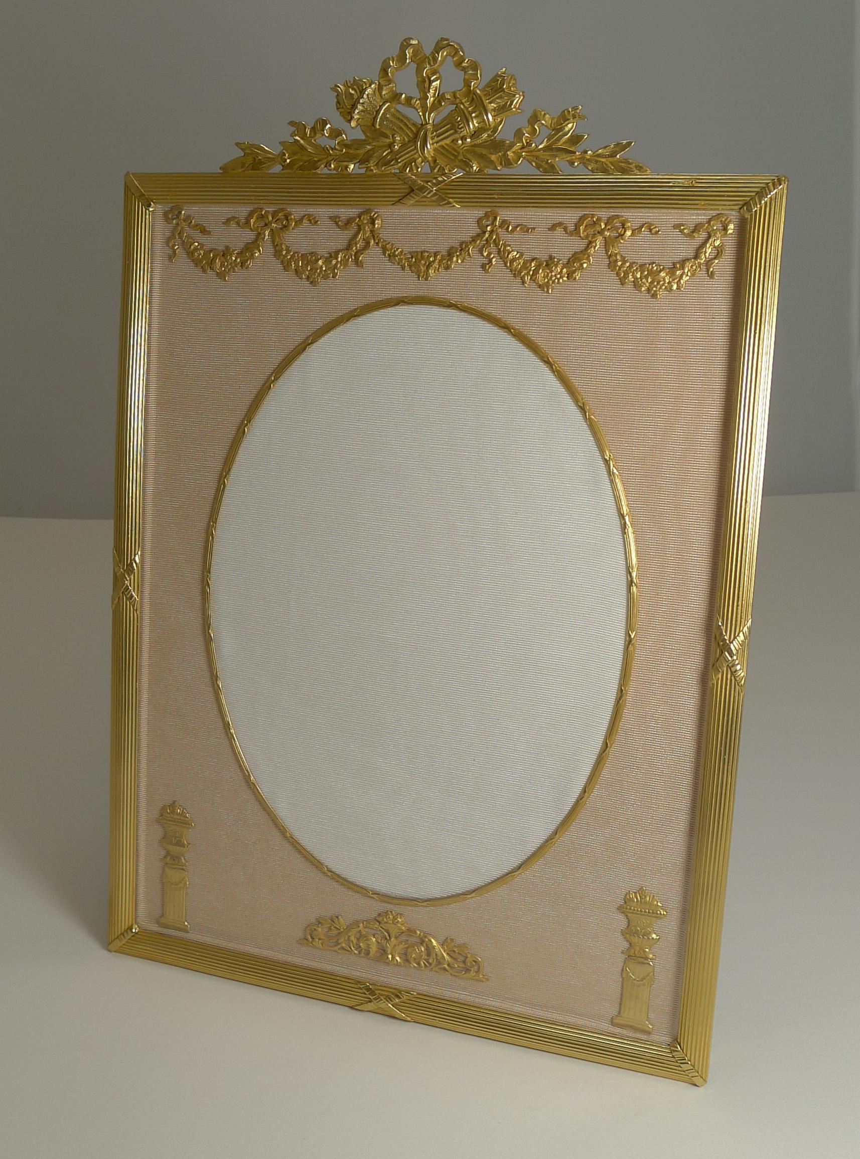Large French Gilded Bronze Photograph Frame, circa 1890 For Sale 4