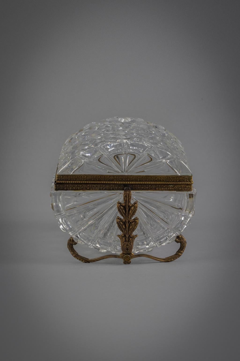 Large French Gilt Bronze and Crystal Domed Casket, Circa 1820 For Sale 2