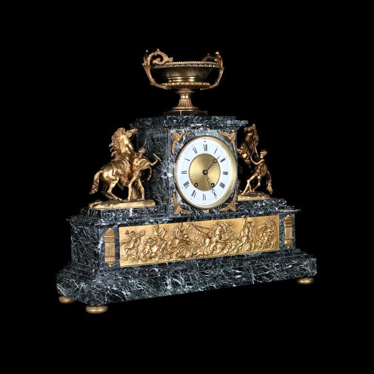Large French Gilt Bronze & Marble Mantle Clock Set “Balthazar París” In Good Condition In Vancouver, British Columbia