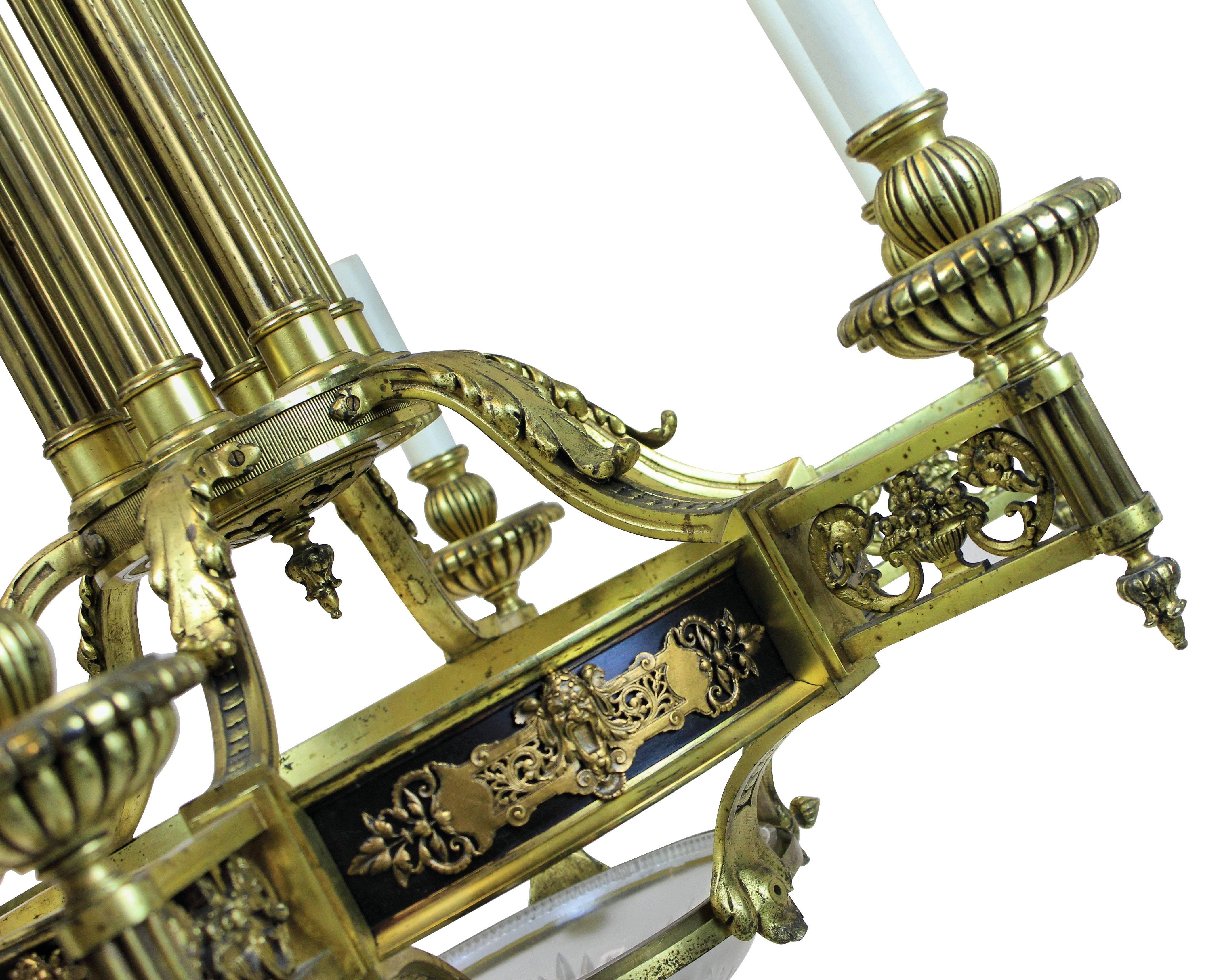 Large French Gilt Bronze Neoclassical Chandelier In Good Condition In London, GB
