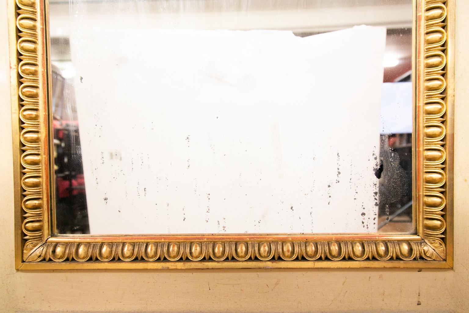 Großer französischer vergoldeter Spiegel im Zustand „Gut“ im Angebot in Wilson, NC