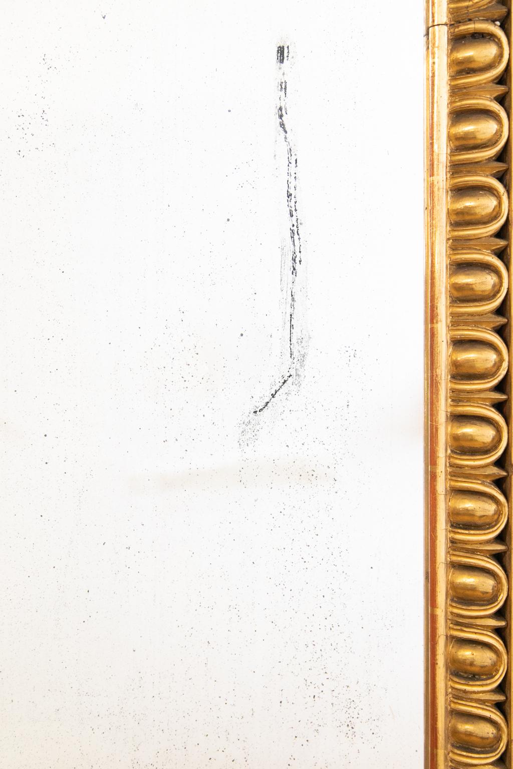 Großer französischer vergoldeter Spiegel (Mittleres 19. Jahrhundert) im Angebot