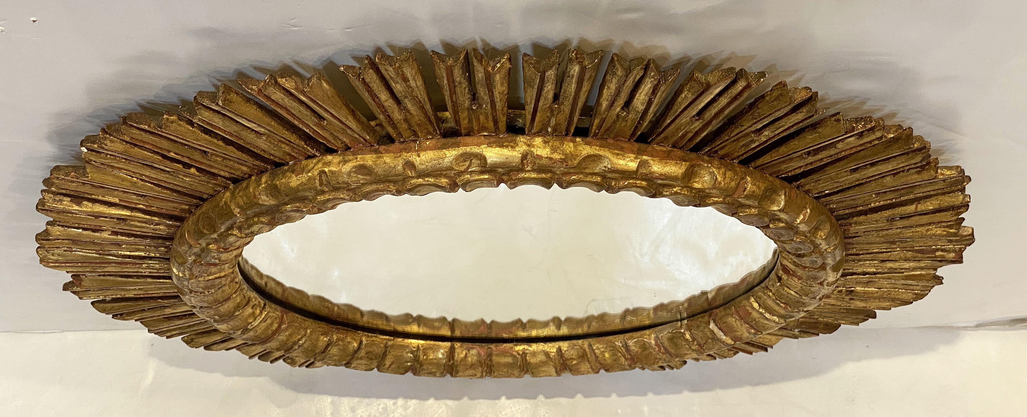 Large French Gilt Starburst or Sunburst Mirror (Diameter 24 1/4) In Good Condition In Austin, TX