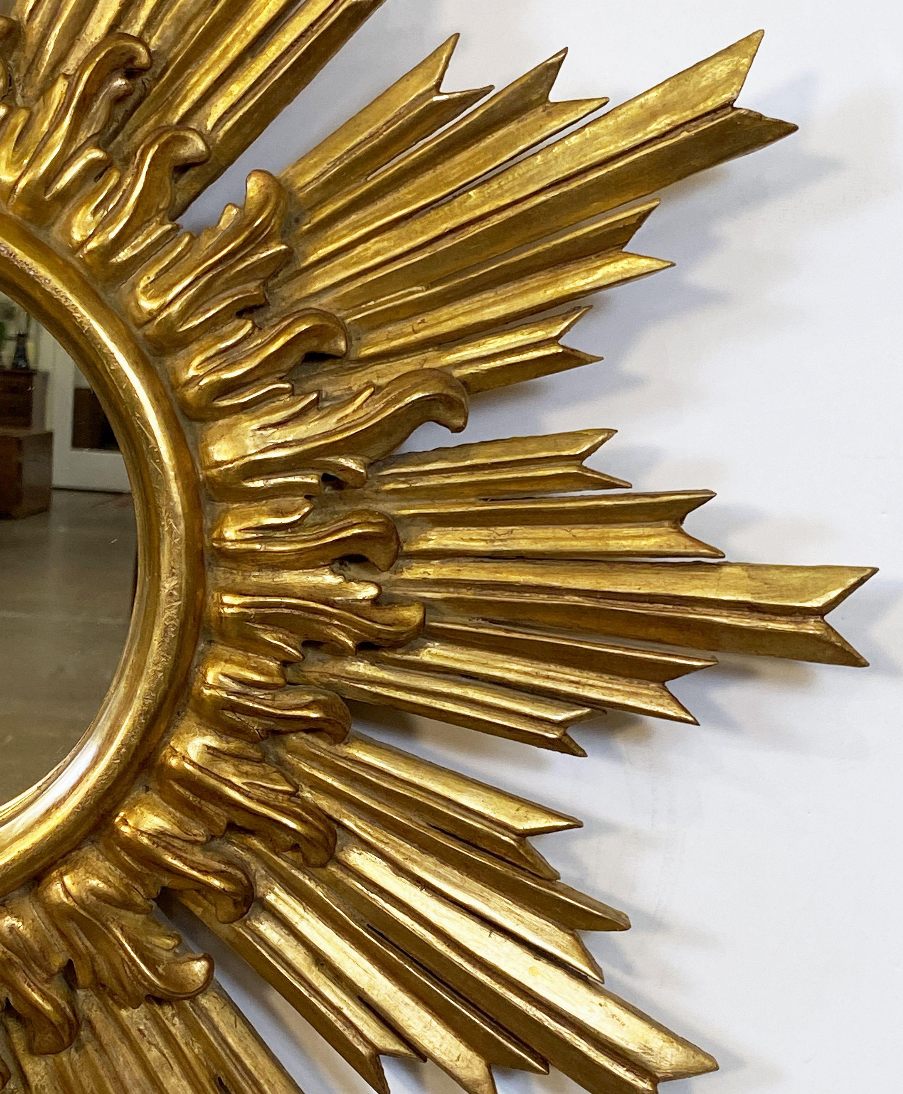 Large French Gilt Starburst or Sunburst Mirror (Diameter 26 1/2) 5
