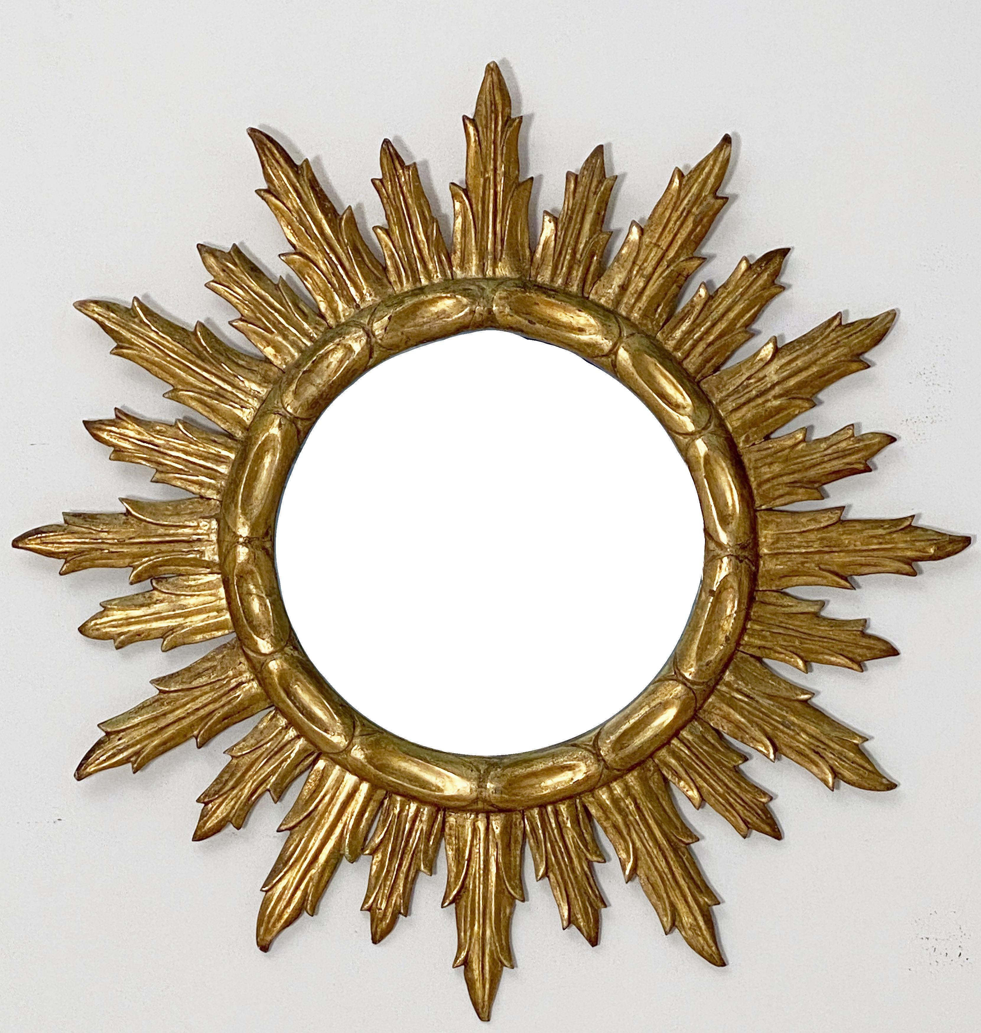 Large French Gilt Sunburst or Starburst Mirror (Diameter 32 1/4) 7