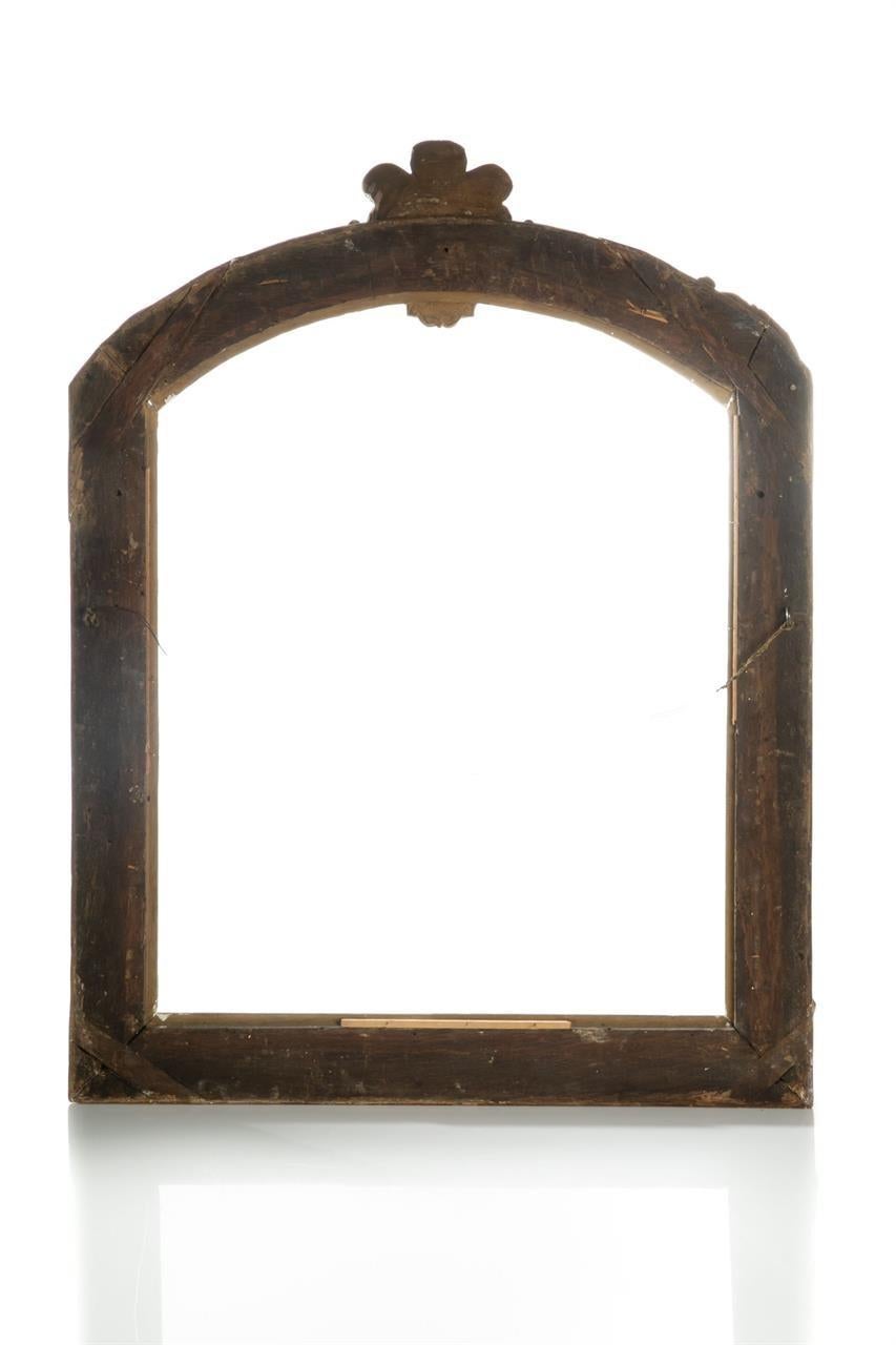 Large French Giltwood Frame with Rounded Top For Sale 8