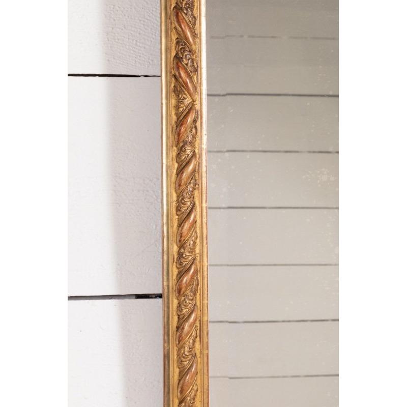 Gran espejo francés de madera dorada siglo XIX estilo Luis XVI Francés en venta