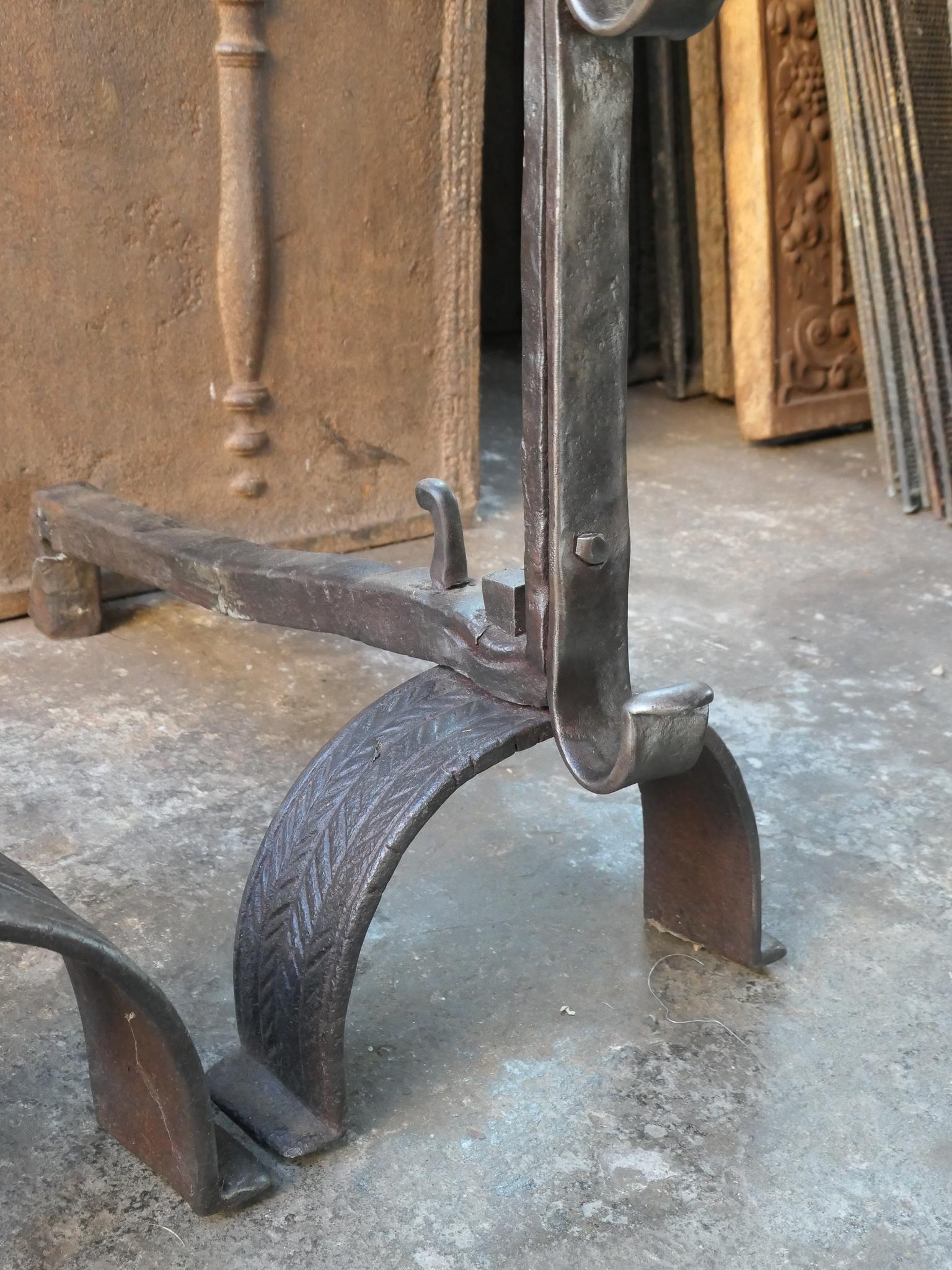Grande androne gotico francese a forma di testa di toro, XVII secolo in vendita 4