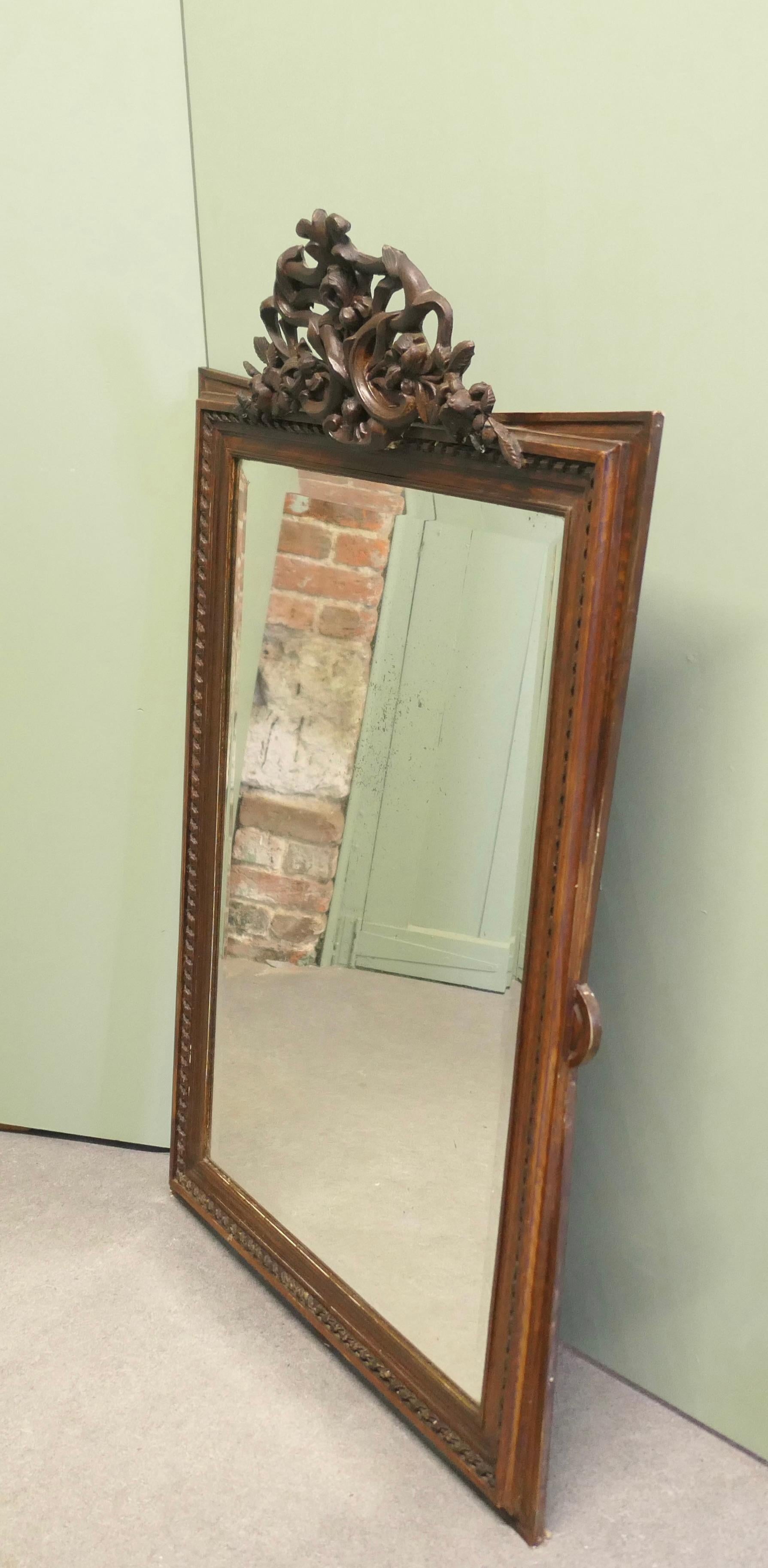 XIX secolo Grande specchio da parete in stile gotico francese intagliato in Oak Un pezzo ideale per l'ingresso in vendita