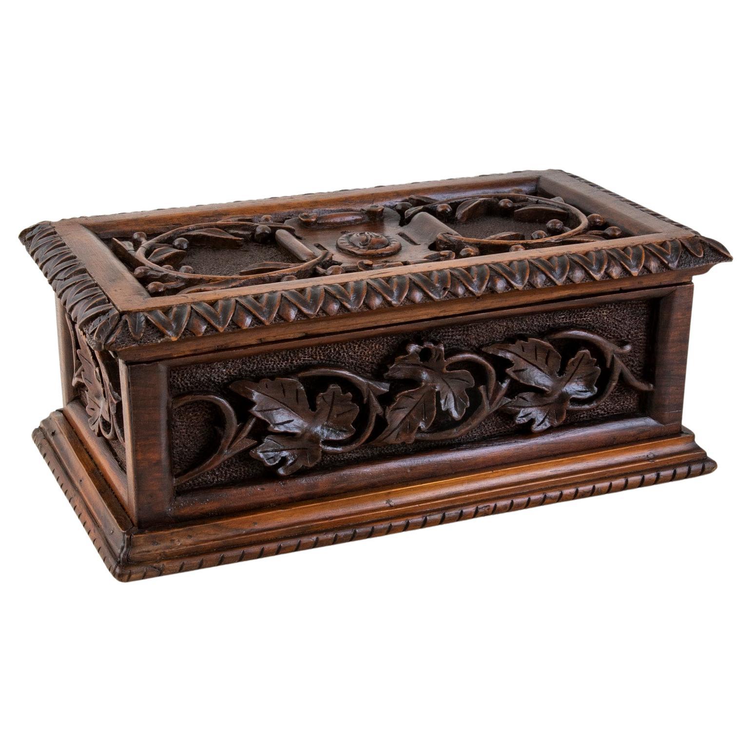 Large French Hand Carved Walnut Box with Olive Branches and Grape Vines For Sale