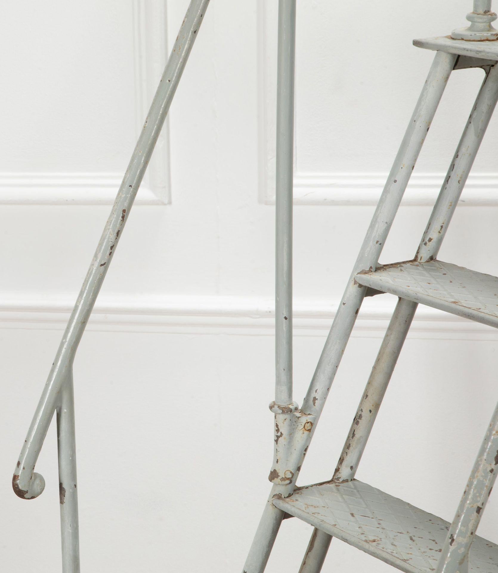 20th Century French Industrial Ladder For Sale 1