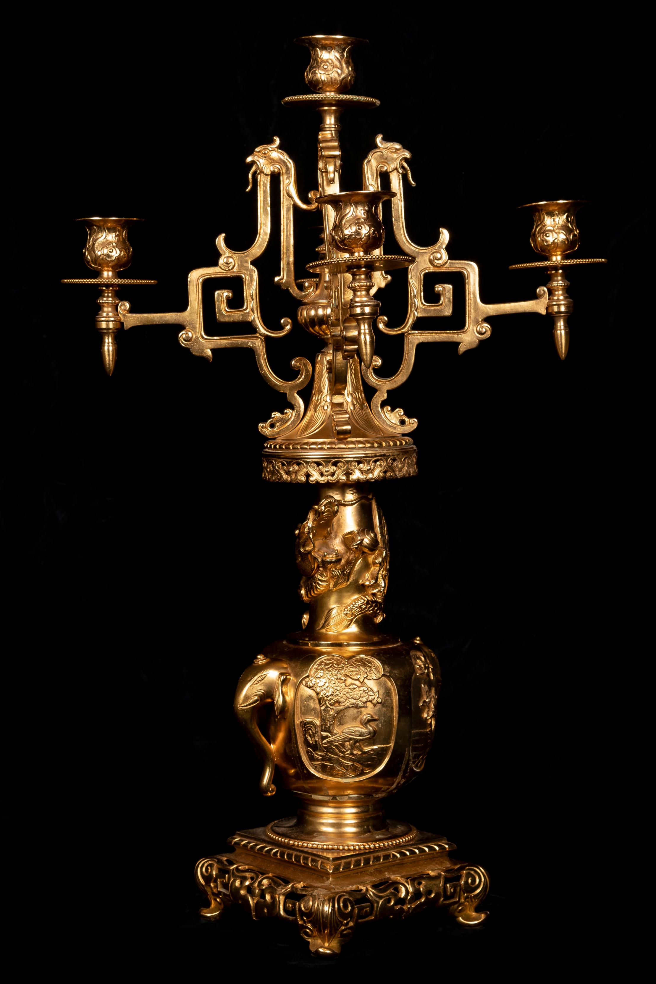 Grande orologio francese in stile giaponese con guarnizione in ormù attribuito a Edouard Lievre in vendita 2