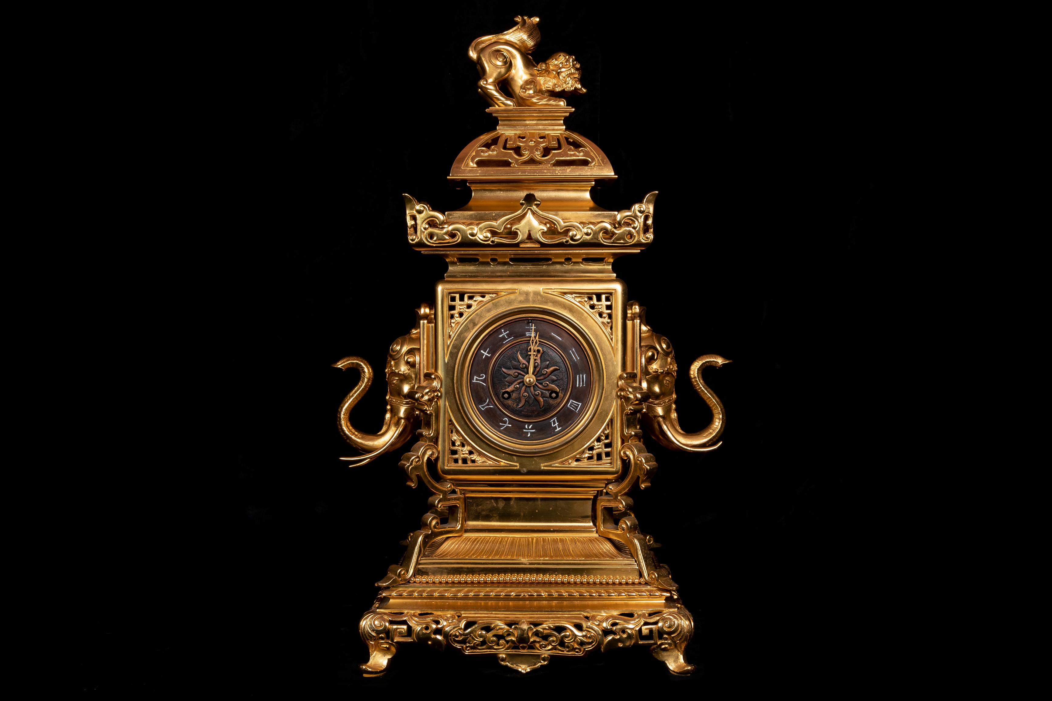Giapponismo Grande orologio francese in stile giaponese con guarnizione in ormù attribuito a Edouard Lievre in vendita