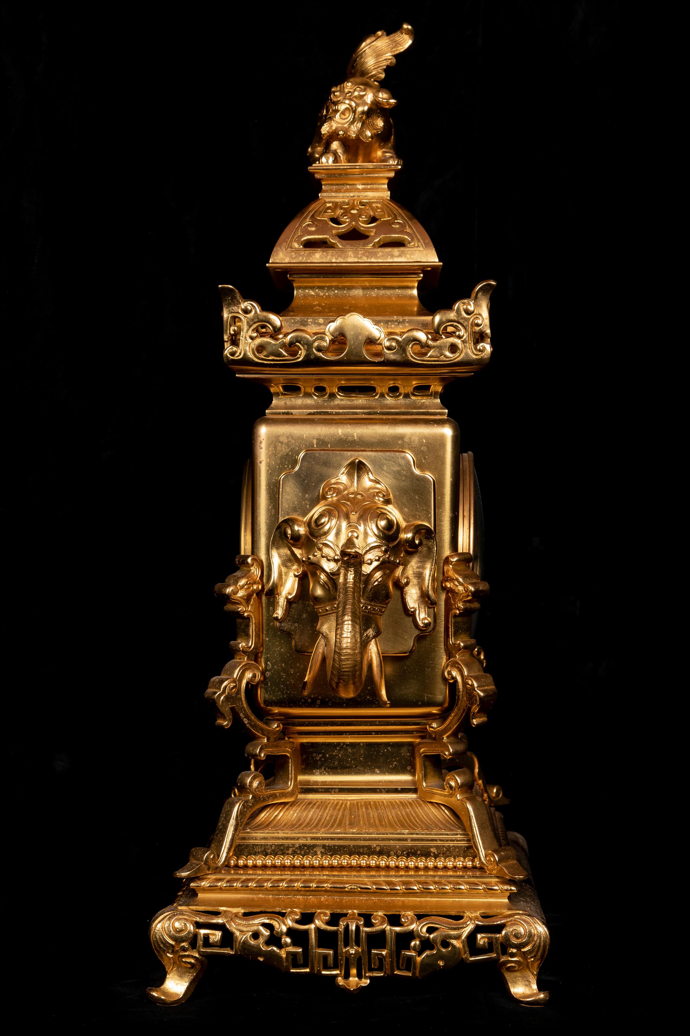Dorato Grande orologio francese in stile giaponese con guarnizione in ormù attribuito a Edouard Lievre in vendita