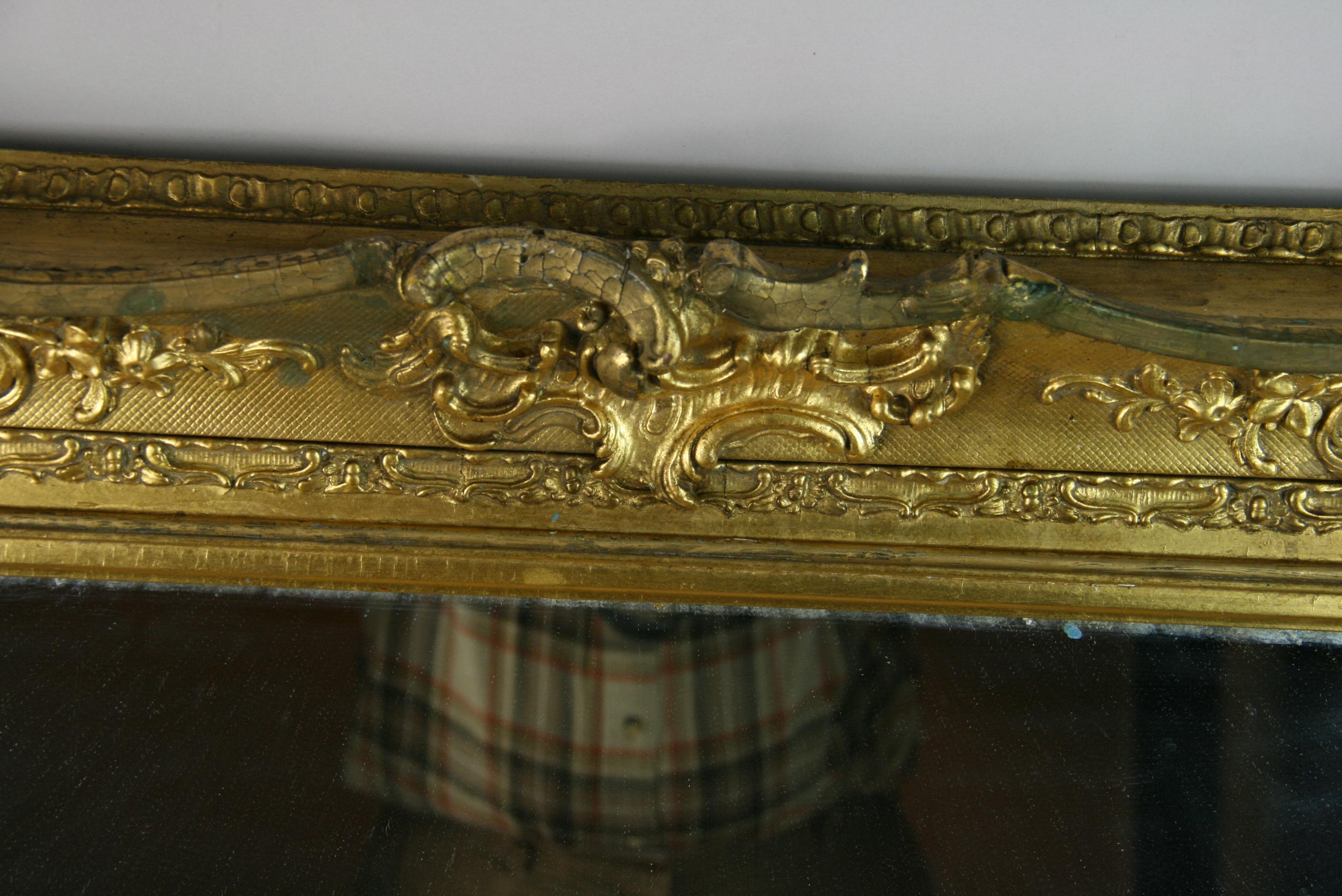 Grand miroir français de la fin du XIXe siècle en bois doré Excellent état - En vente à Douglas Manor, NY
