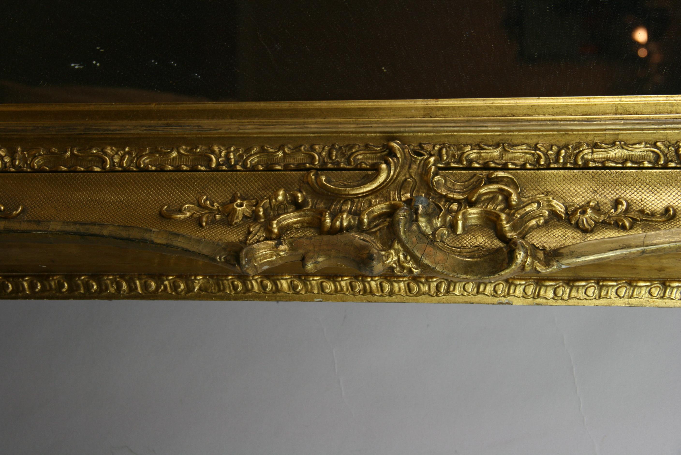 Grand miroir français de la fin du XIXe siècle en bois doré en vente 1