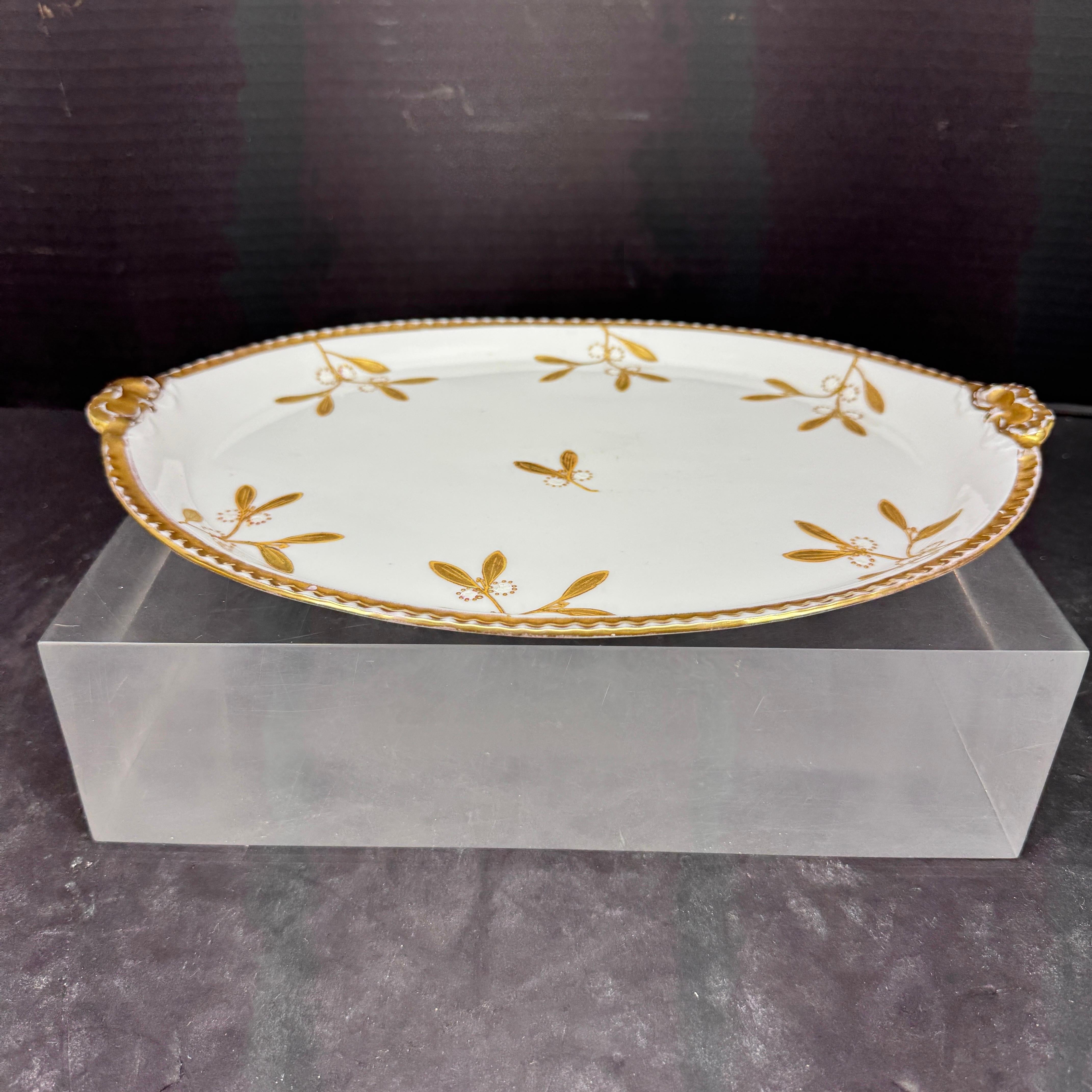 Gran bandeja de porcelana francesa de Limoges dorada para joyas Provincial francés en venta