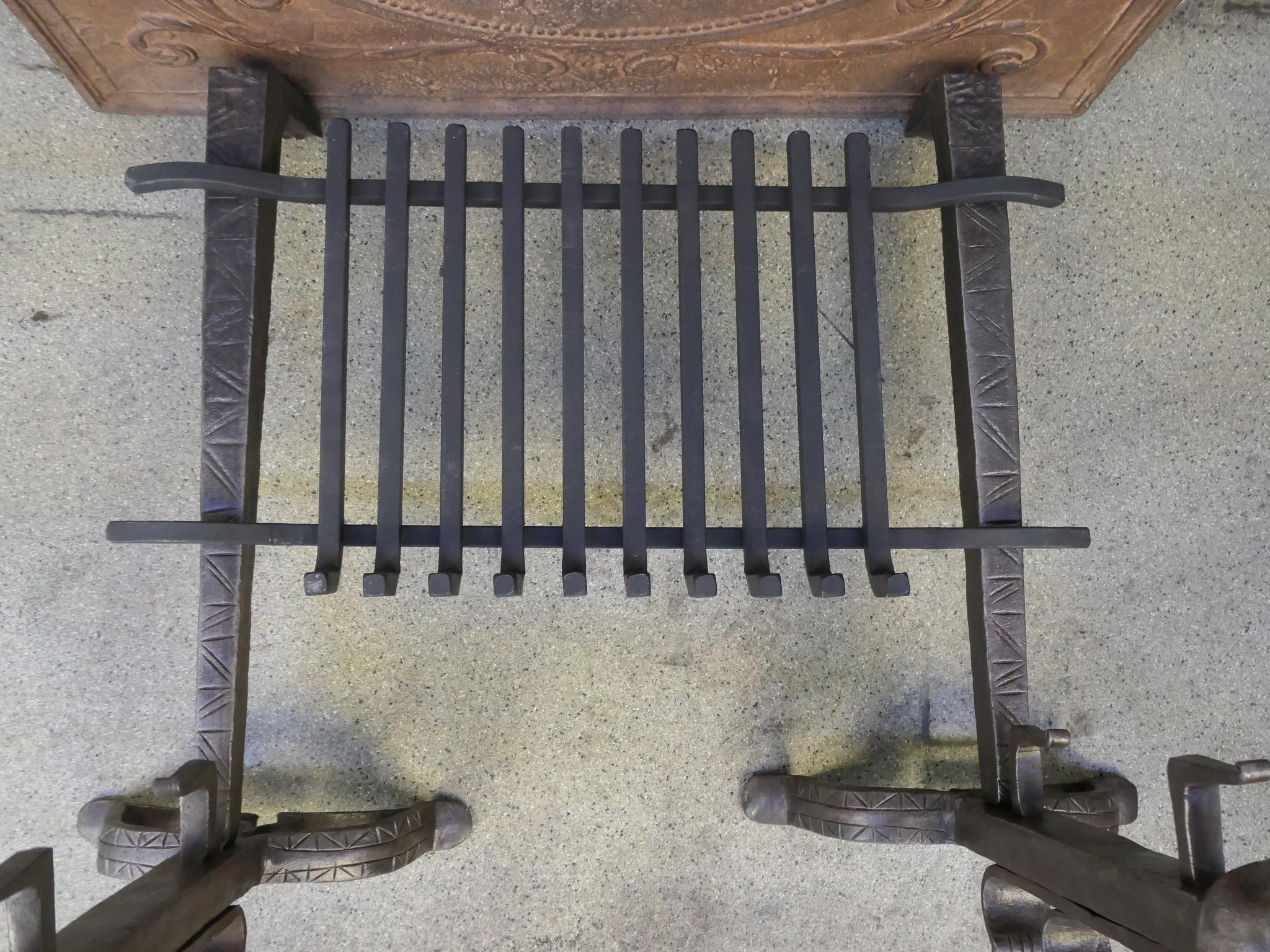 Grande grille de cheminée d'époque Louis XIII, 17ème siècle en vente 7