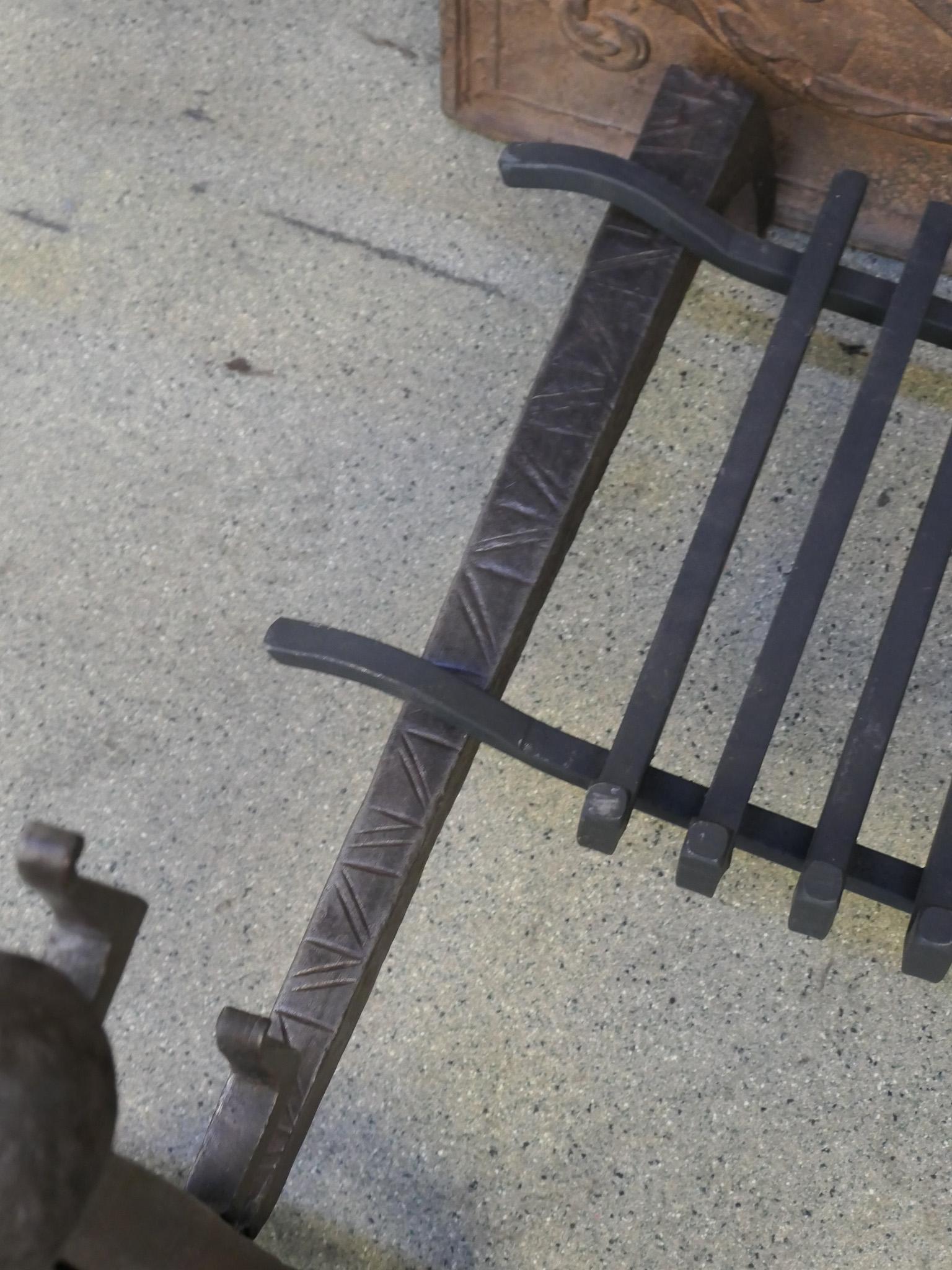 Grande grille de cheminée d'époque Louis XIII, 17ème siècle en vente 9