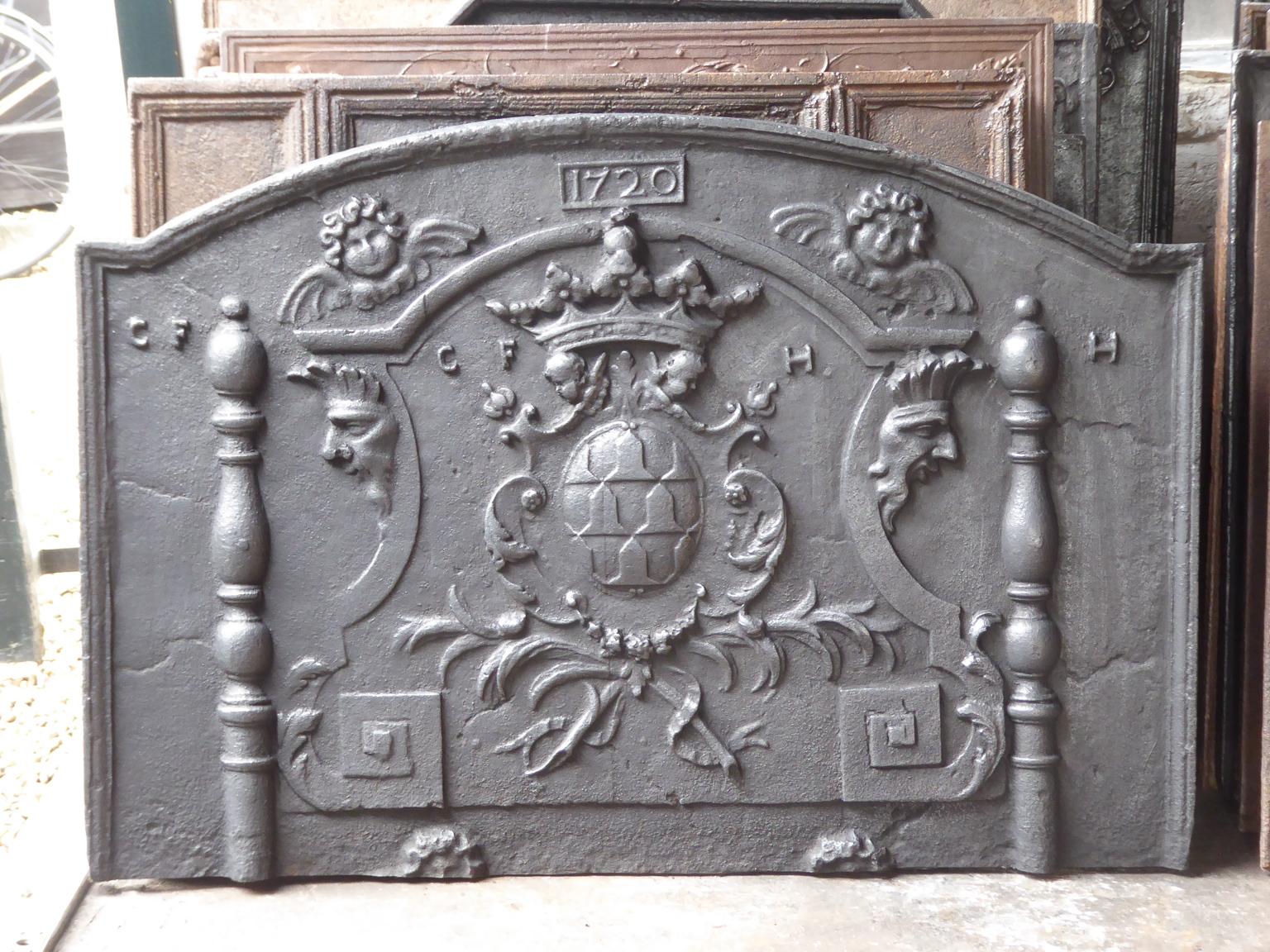 Cast Large French Louis XIV 'Coat of Arms' Fireback, 18th Century 