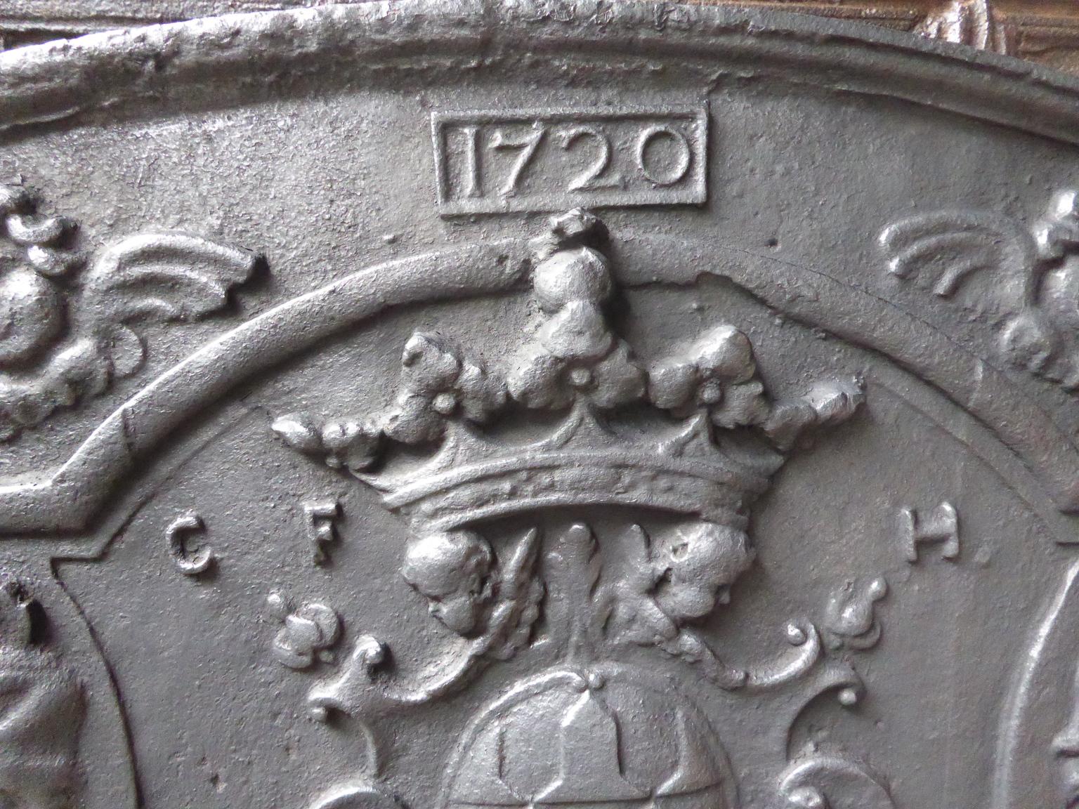 Large French Louis XIV 'Coat of Arms' Fireback, 18th Century  2