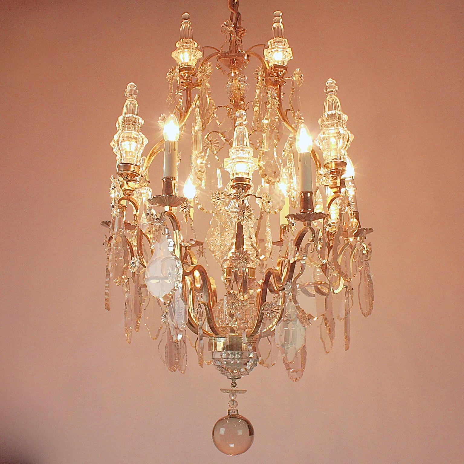 Large French Louis XV Style 16-Light Crystal-Cut Chandelier, circa 1900 4