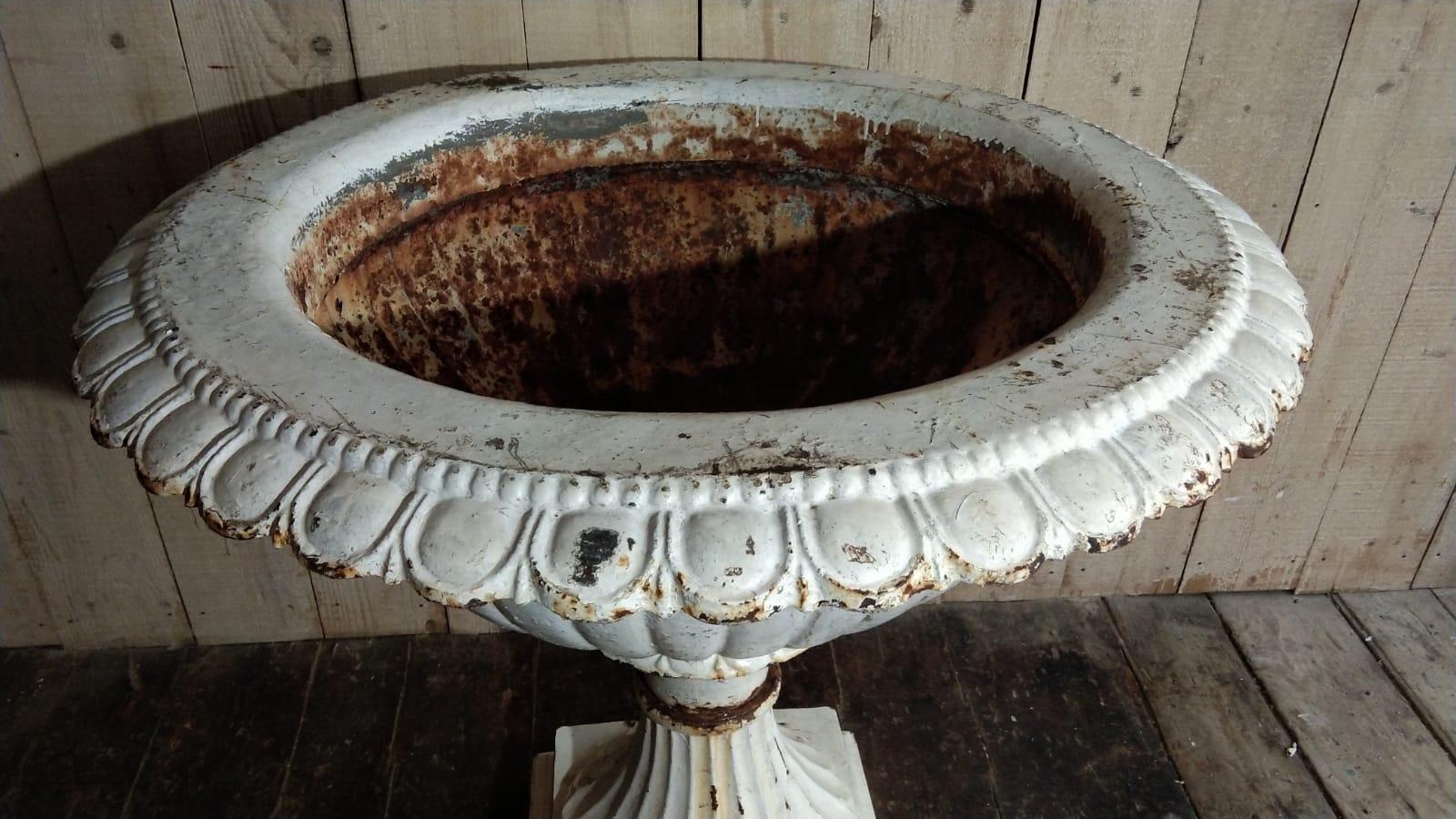 Neoclassical Large French Louis XVI Cast Iron Planter For Sale