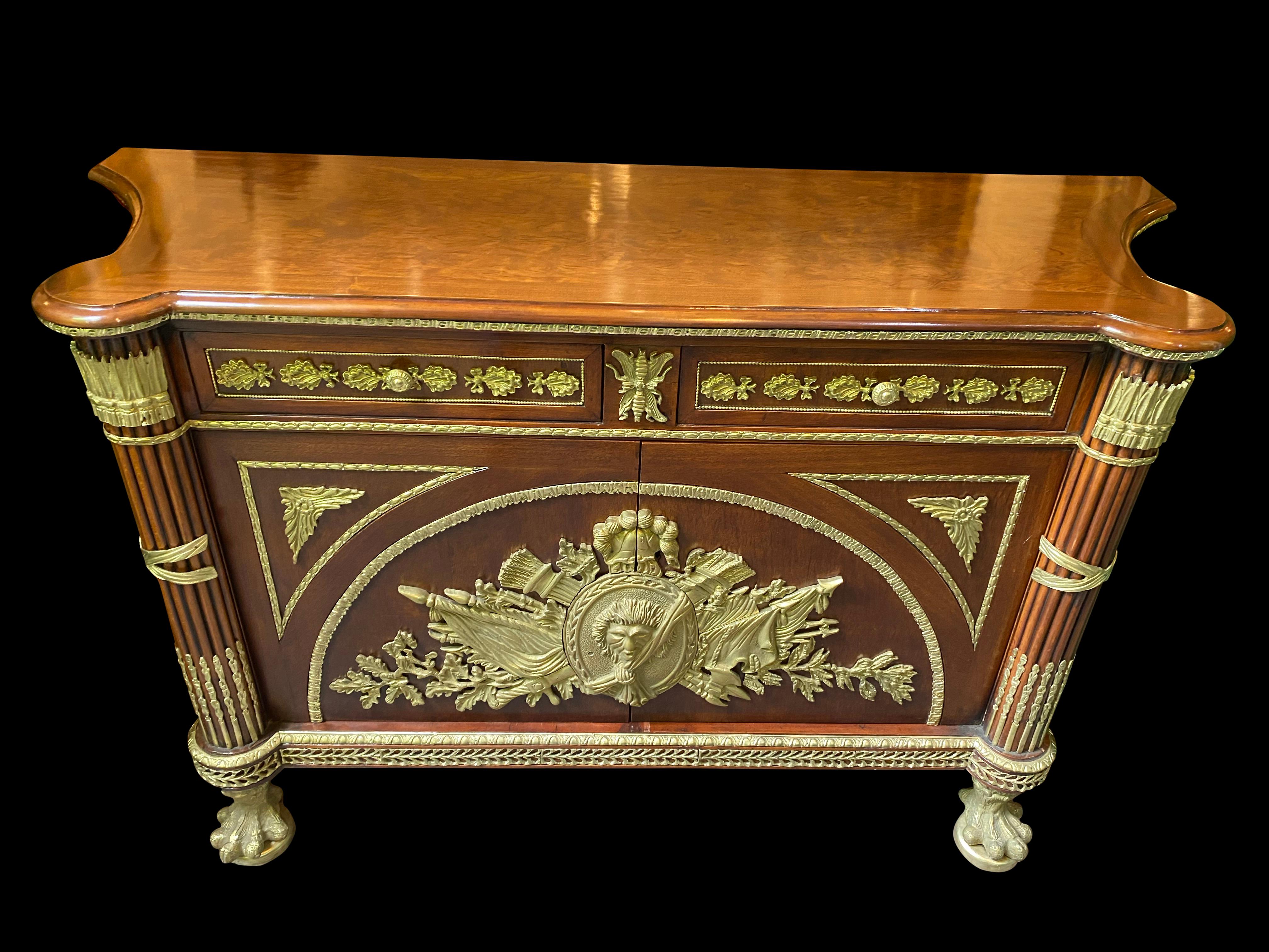 Large French Mahogany Empire Commode, Central Coats of Arms and Lion Paw Feet For Sale 12