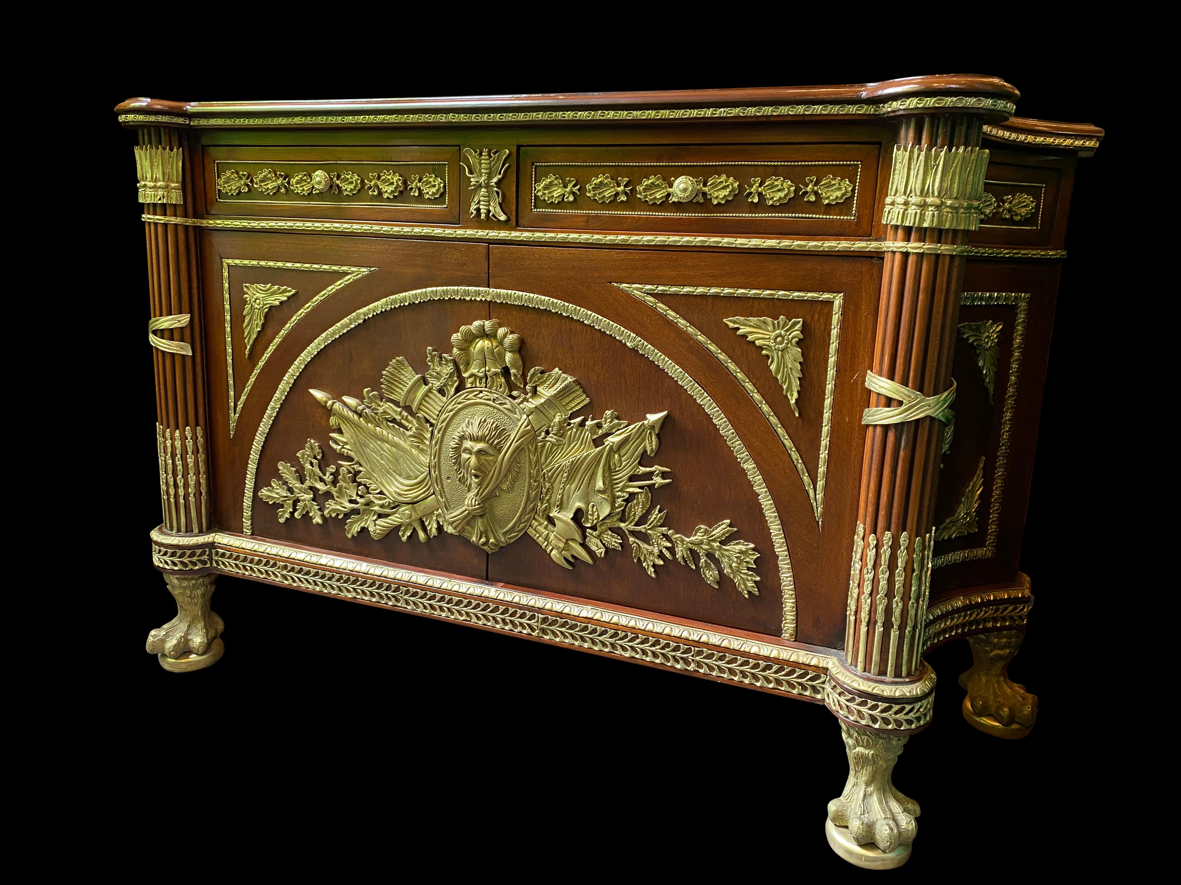 Large French Mahogany Empire Commode, Central Coats of Arms and Lion Paw Feet For Sale 3