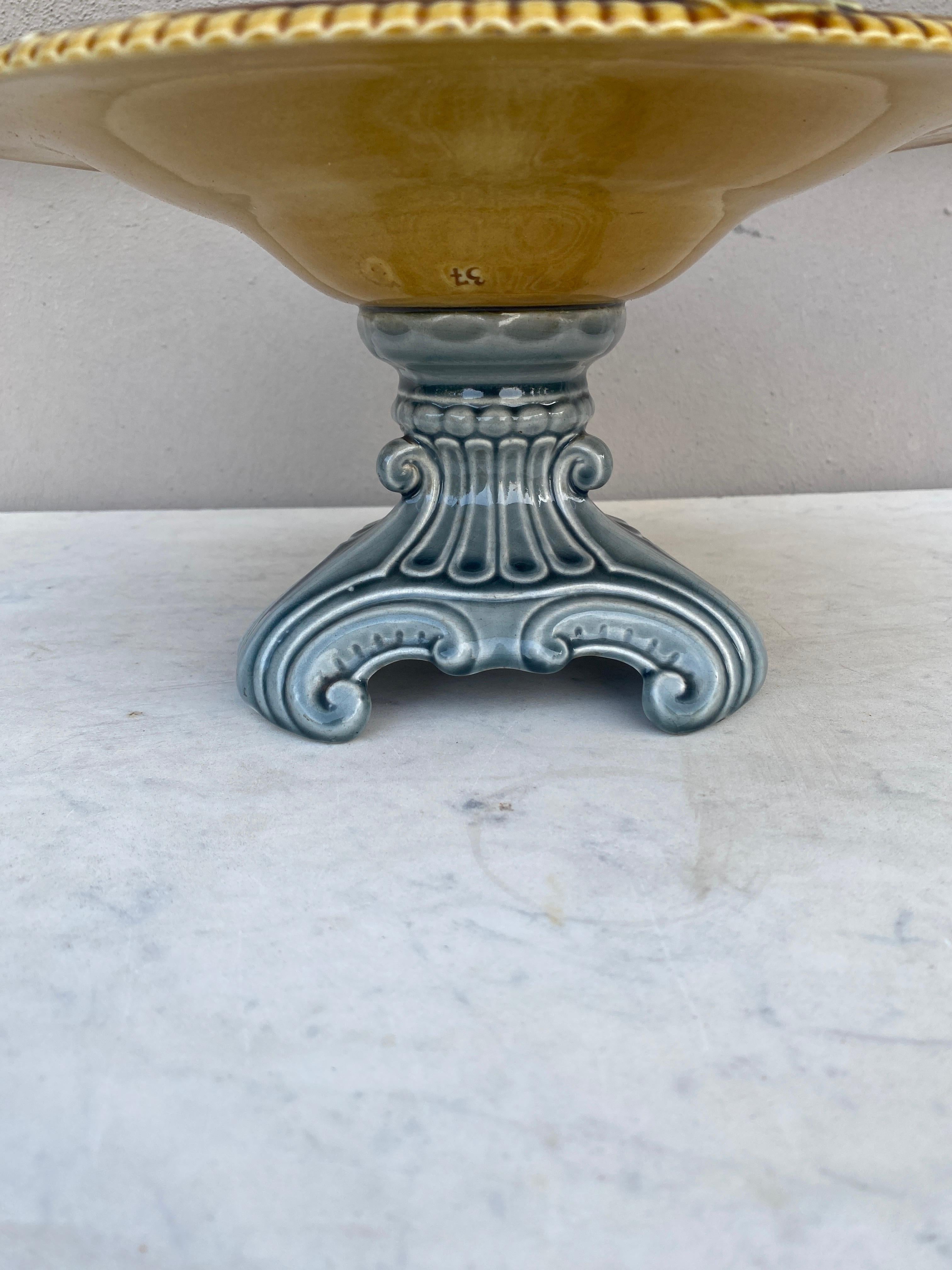 Large French Majolica Cake Stand, circa 1890 In Good Condition For Sale In Austin, TX