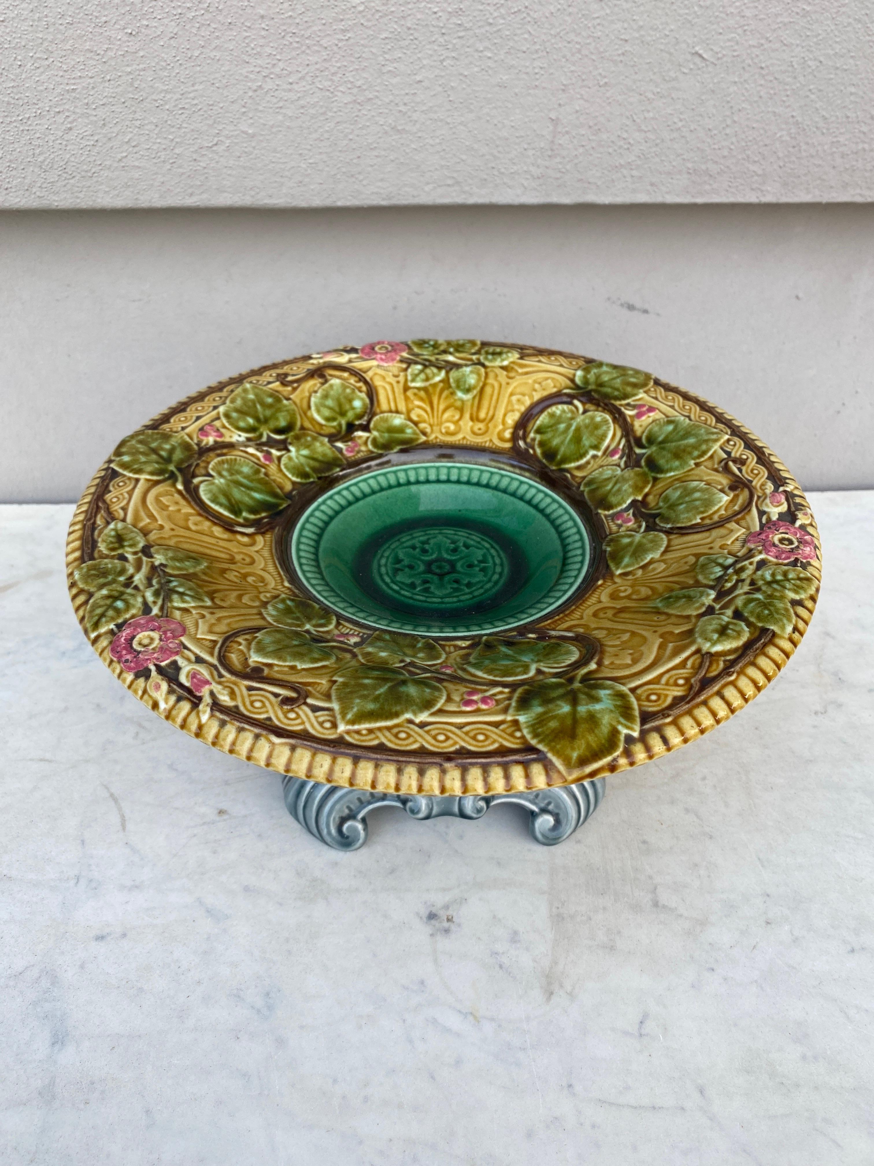 Late 19th Century Large French Majolica Cake Stand, circa 1890 For Sale