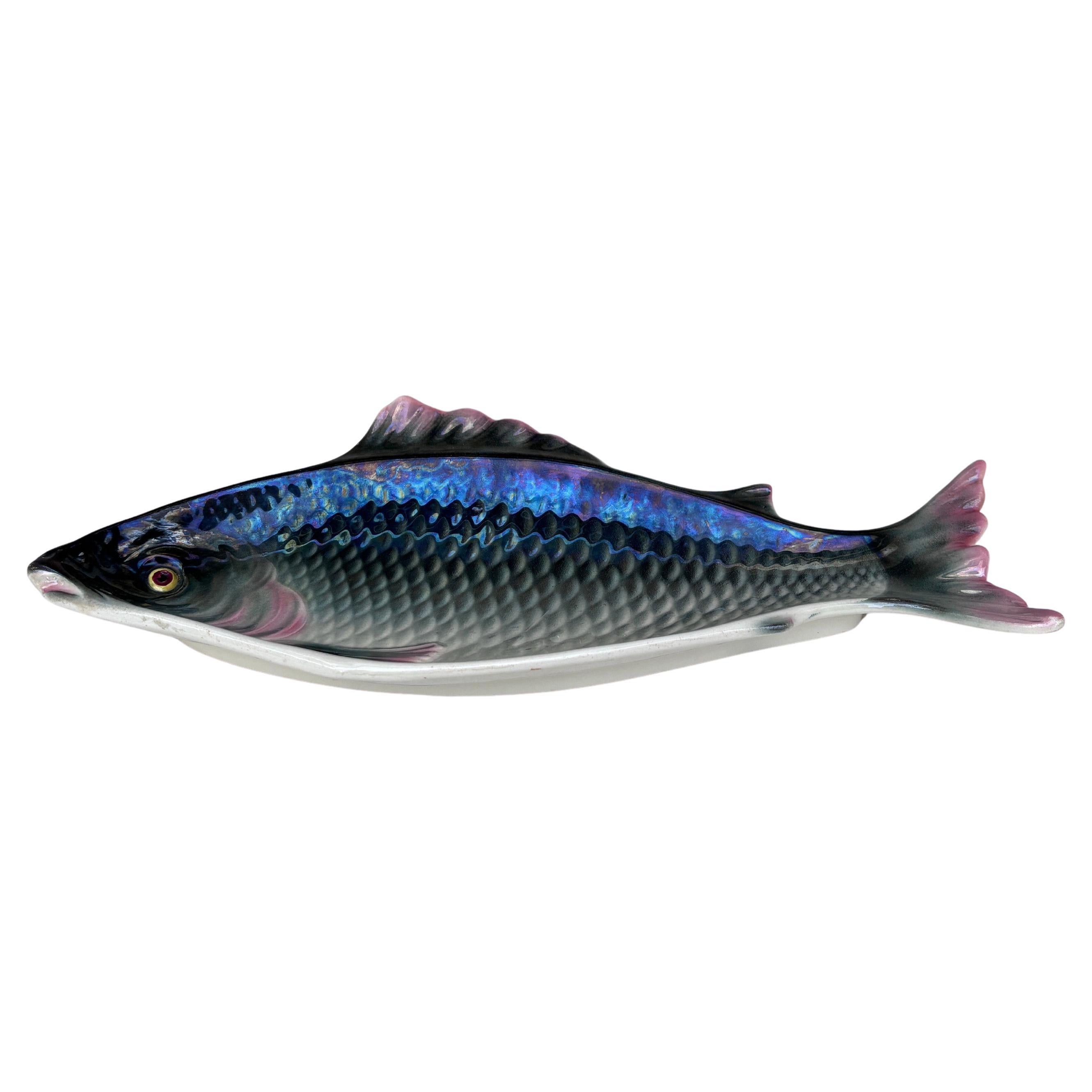 Gran plato de pescado de mayólica francesa Fives Lille Circa 1900 Francés en venta