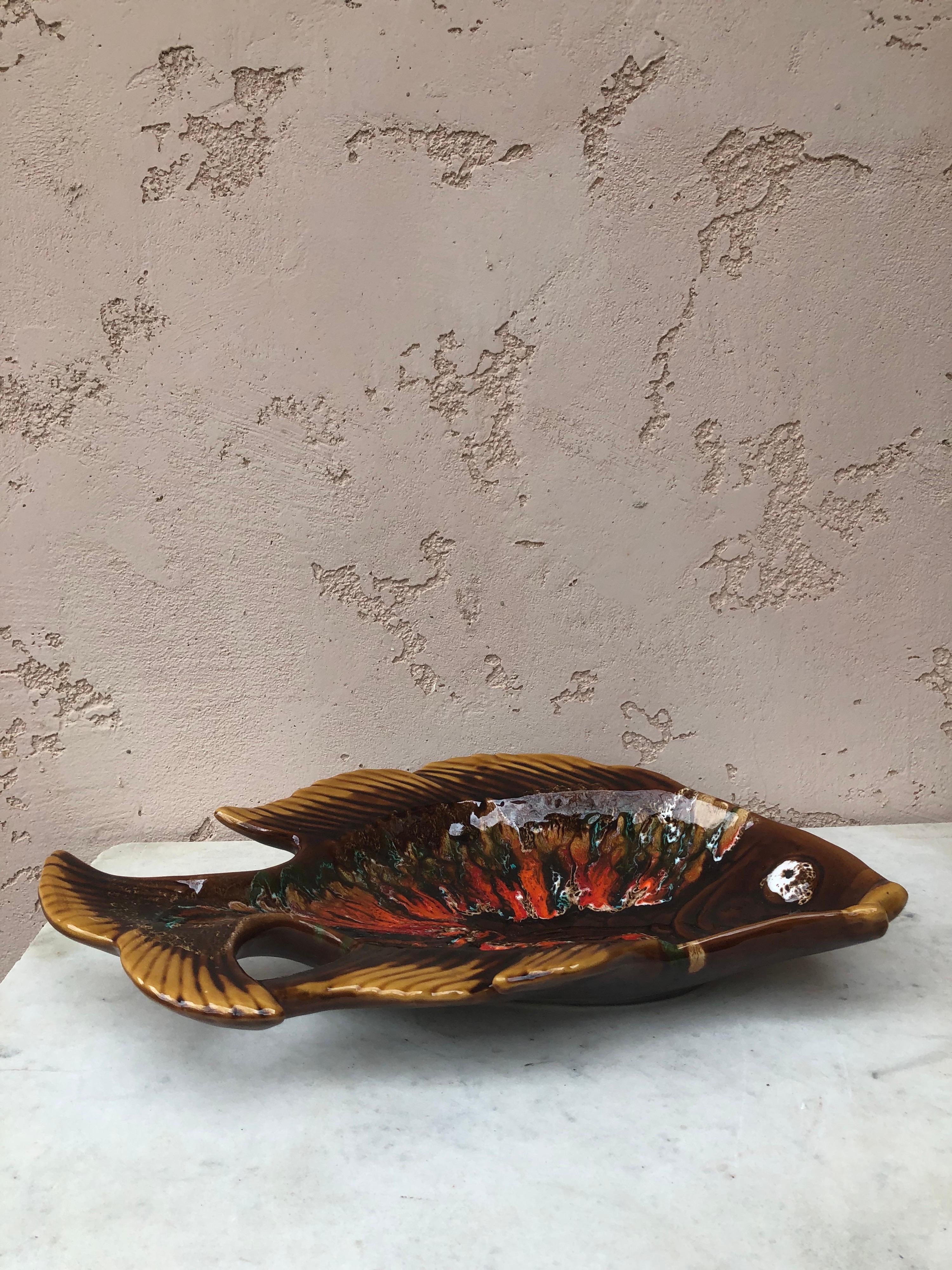 Mid-20th Century Large French Majolica Fish Platter Vallauris, Circa 1950 For Sale