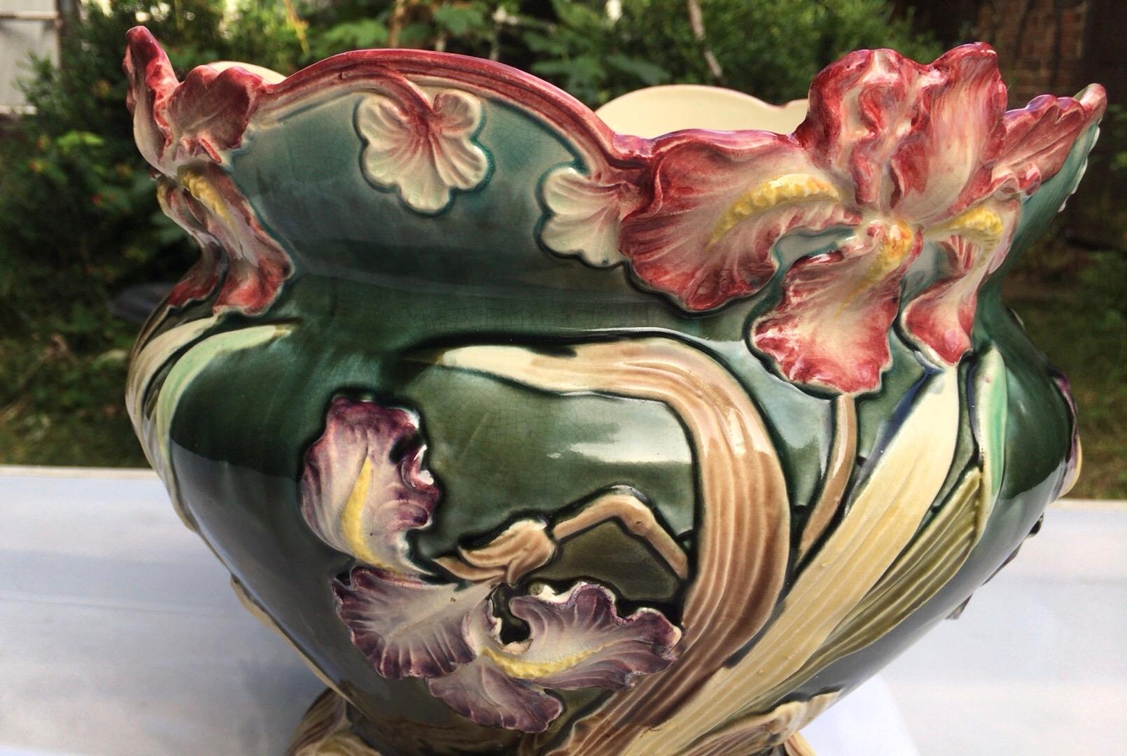 Large French Majolica Iris Jardinière Fives Lille, circa 1890 In Good Condition In Austin, TX