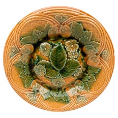 Large French Majolica Strawberries Plate, circa 1890