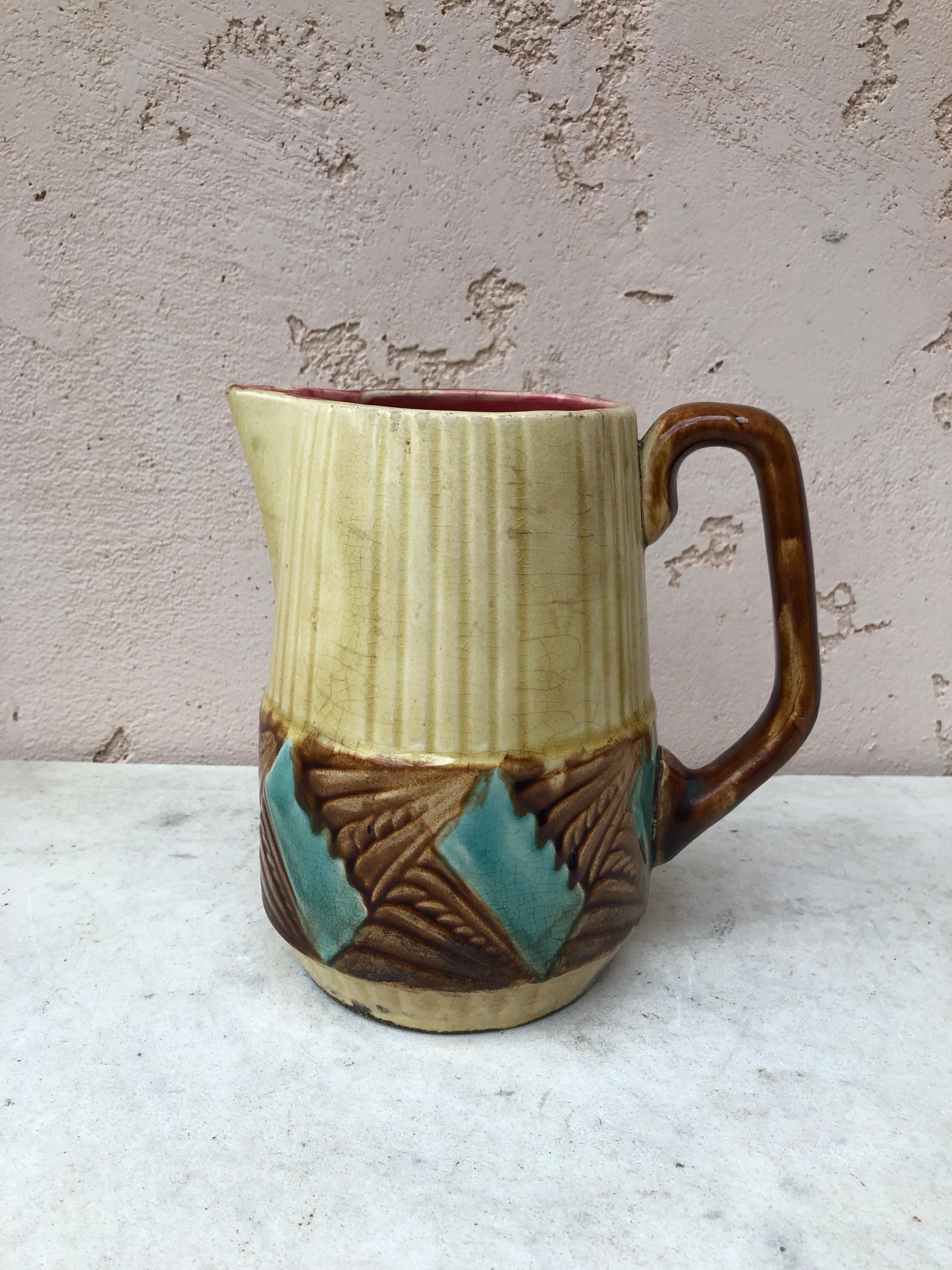 Large French Majolica pitcher signed Orchies, Circa 1930.
Art deco period.