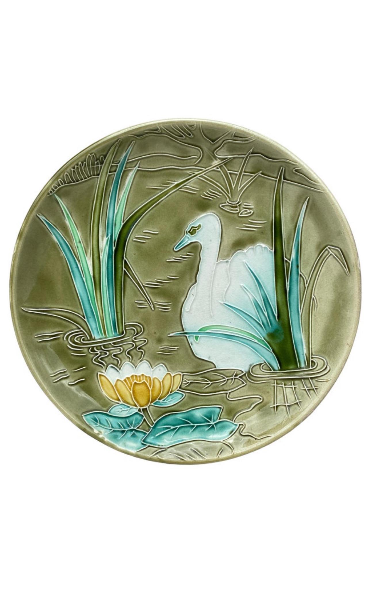 Große französische Majolikaplatte Schwan Orchies, CIRCA 1900 im Angebot 2