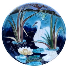 Große französische Majolikaplatte Schwan Orchies, CIRCA 1900