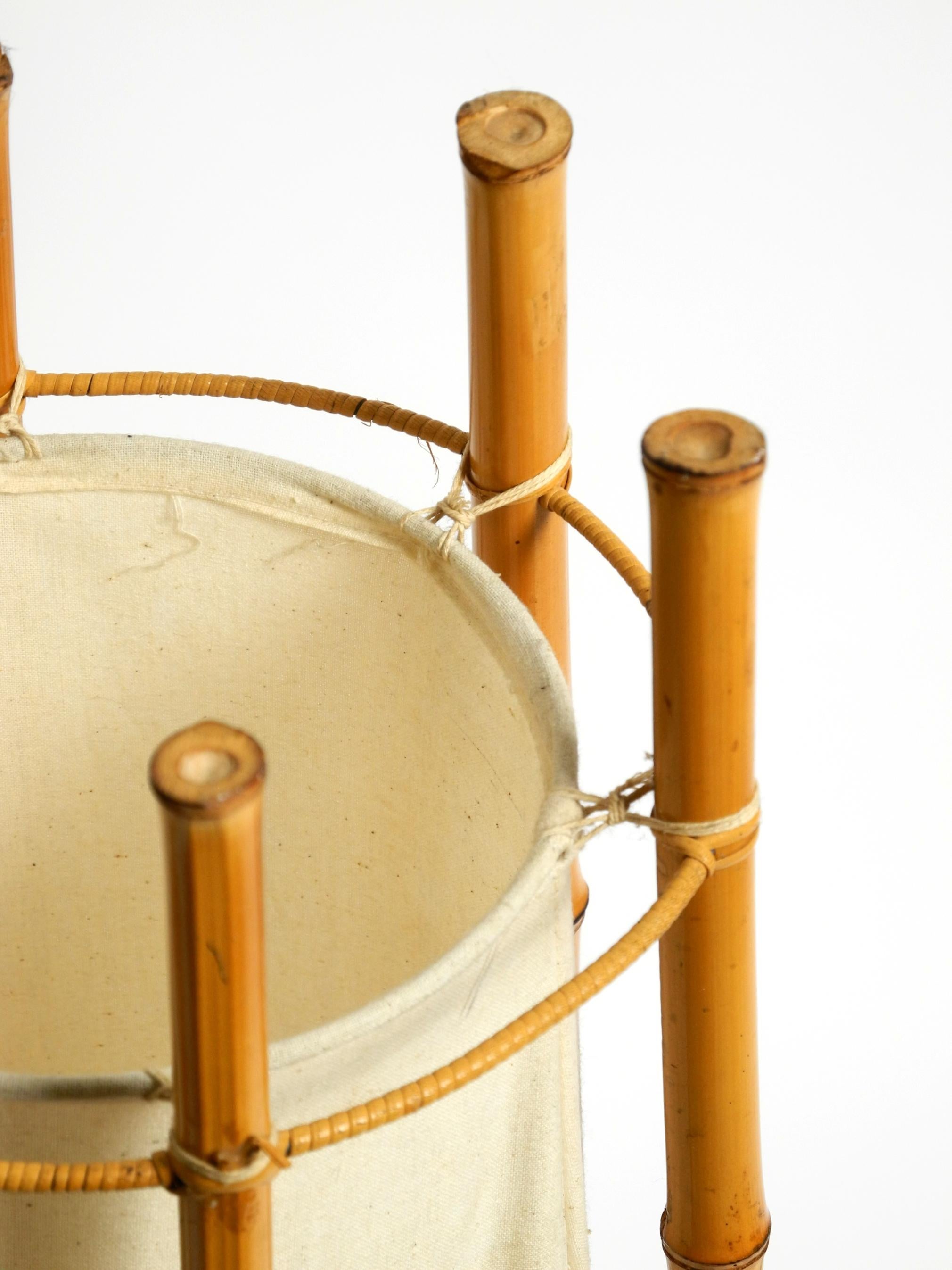 Große französische Mid Century Stehleuchte von Louis Sognot aus Bambus und Stoff im Angebot 8