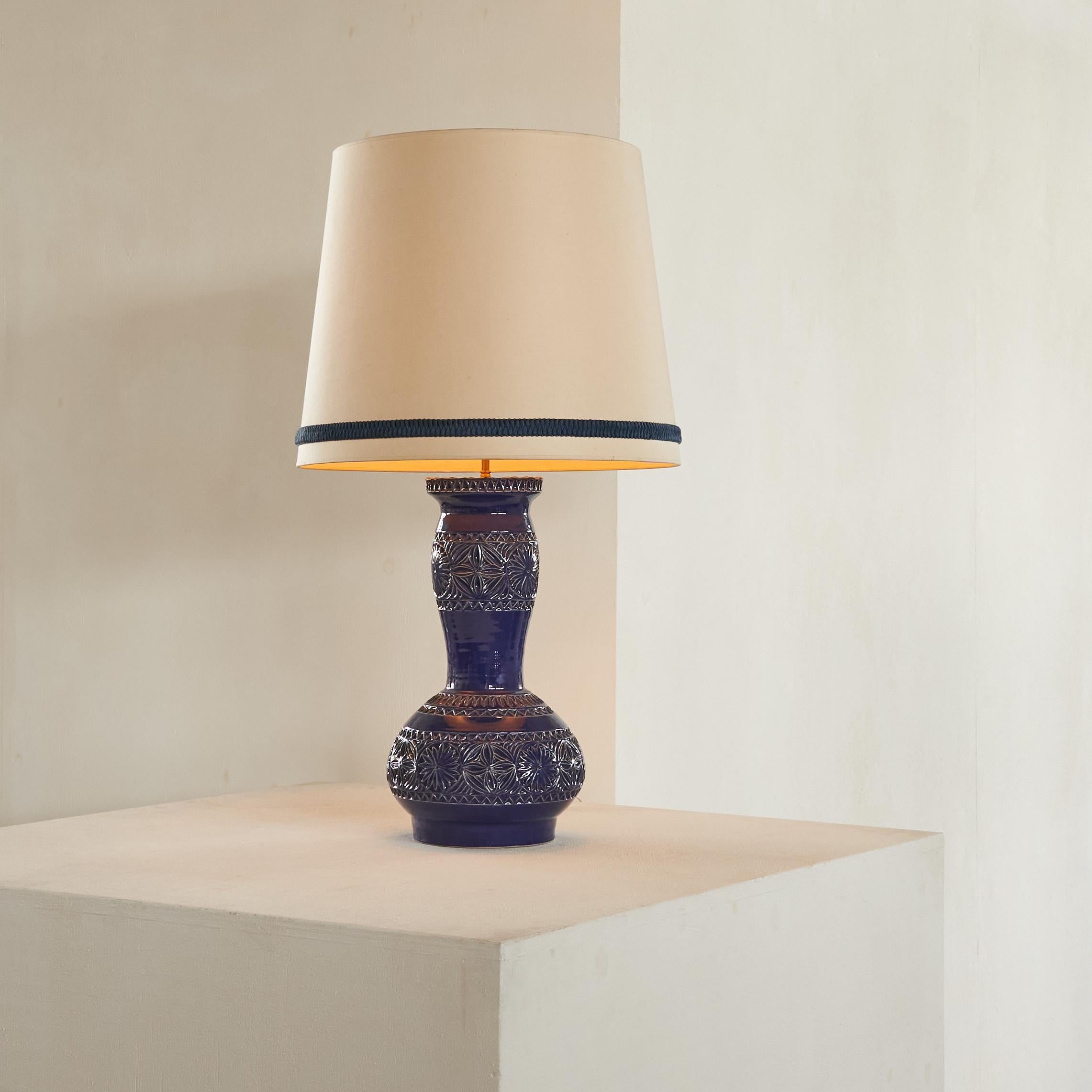 Hand-Crafted Large French Mid Century Incised Pottery Table Lamp Vallauris 1960s For Sale