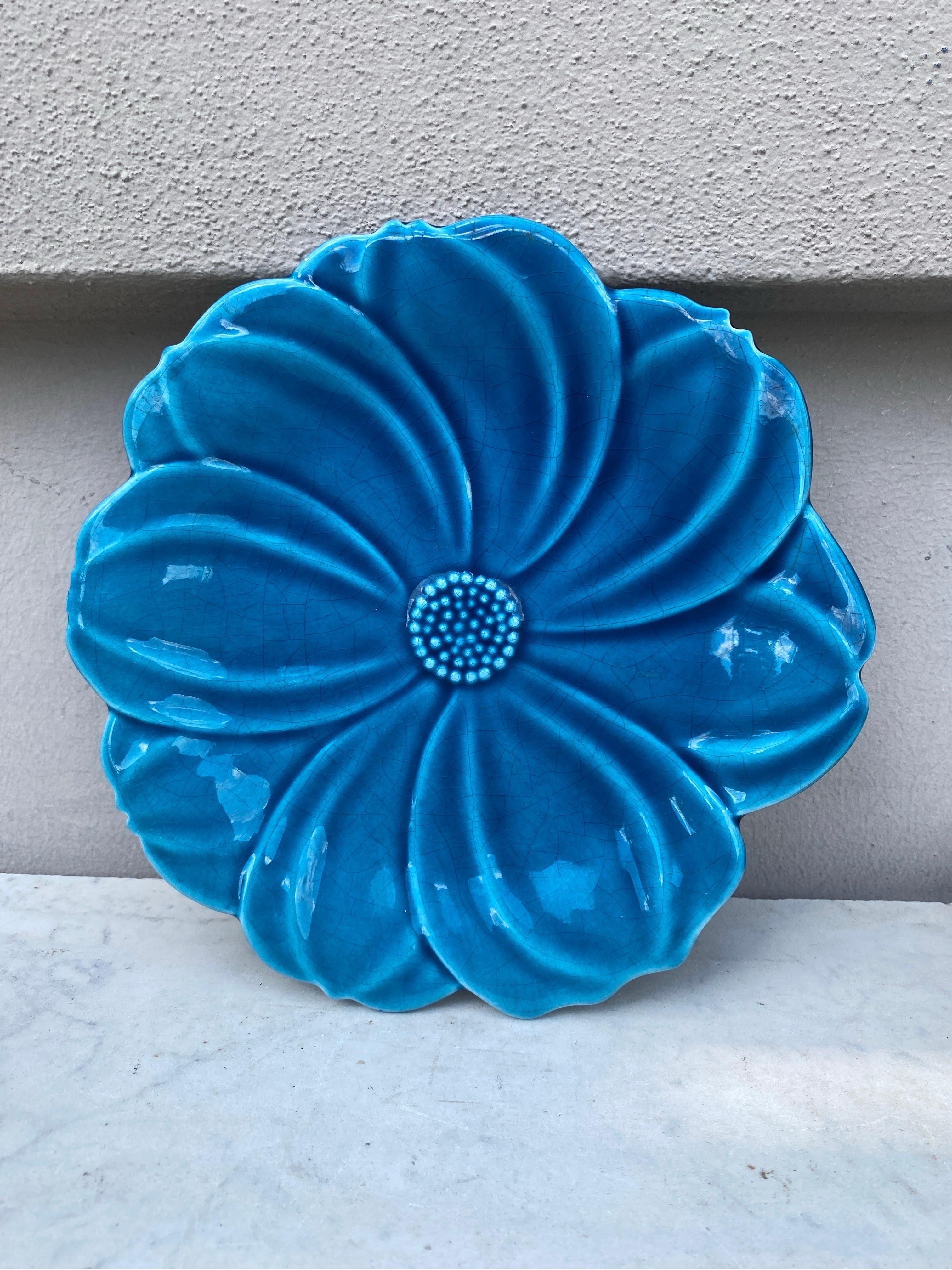 Mid-Century Modern Large French Mid-Century  Majolica Blue Flower Plate Charolles For Sale