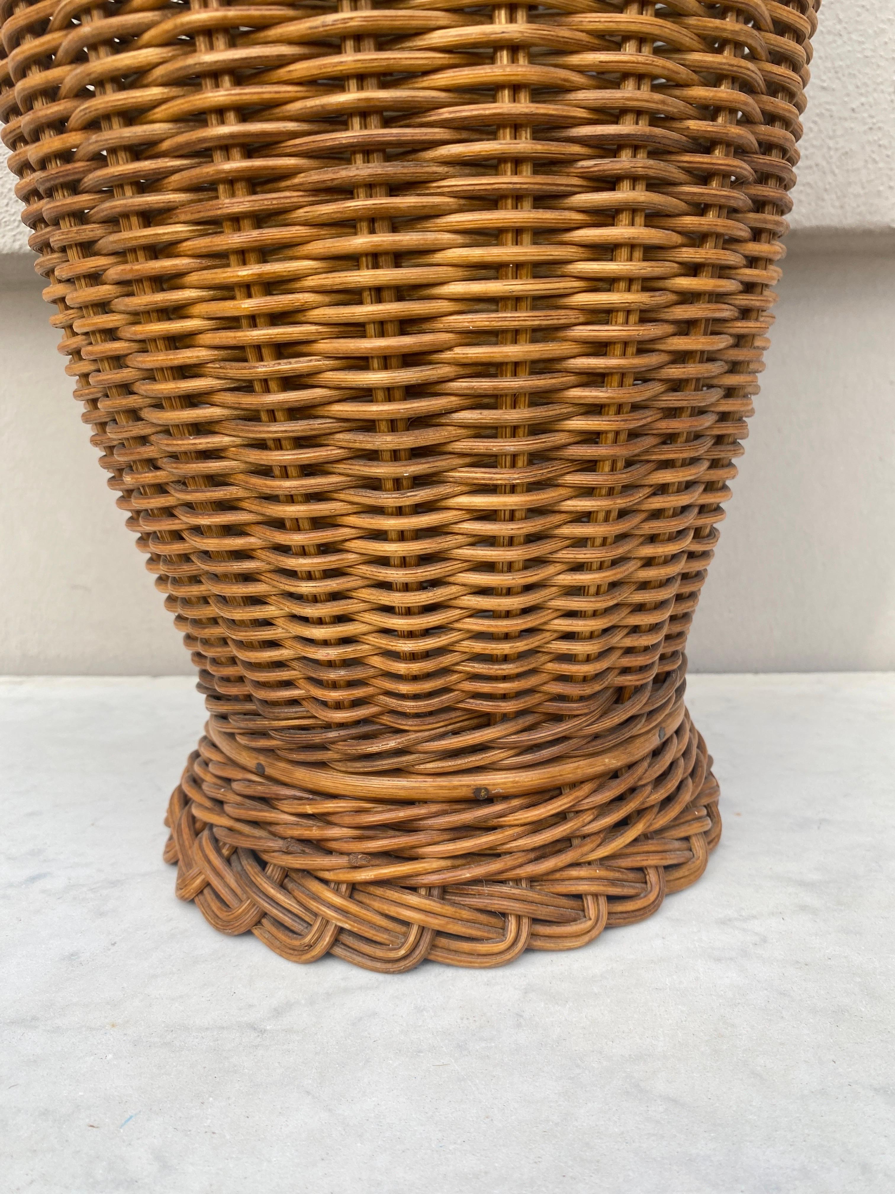 Large French Mid-Century Wicker Vase In Good Condition For Sale In Austin, TX
