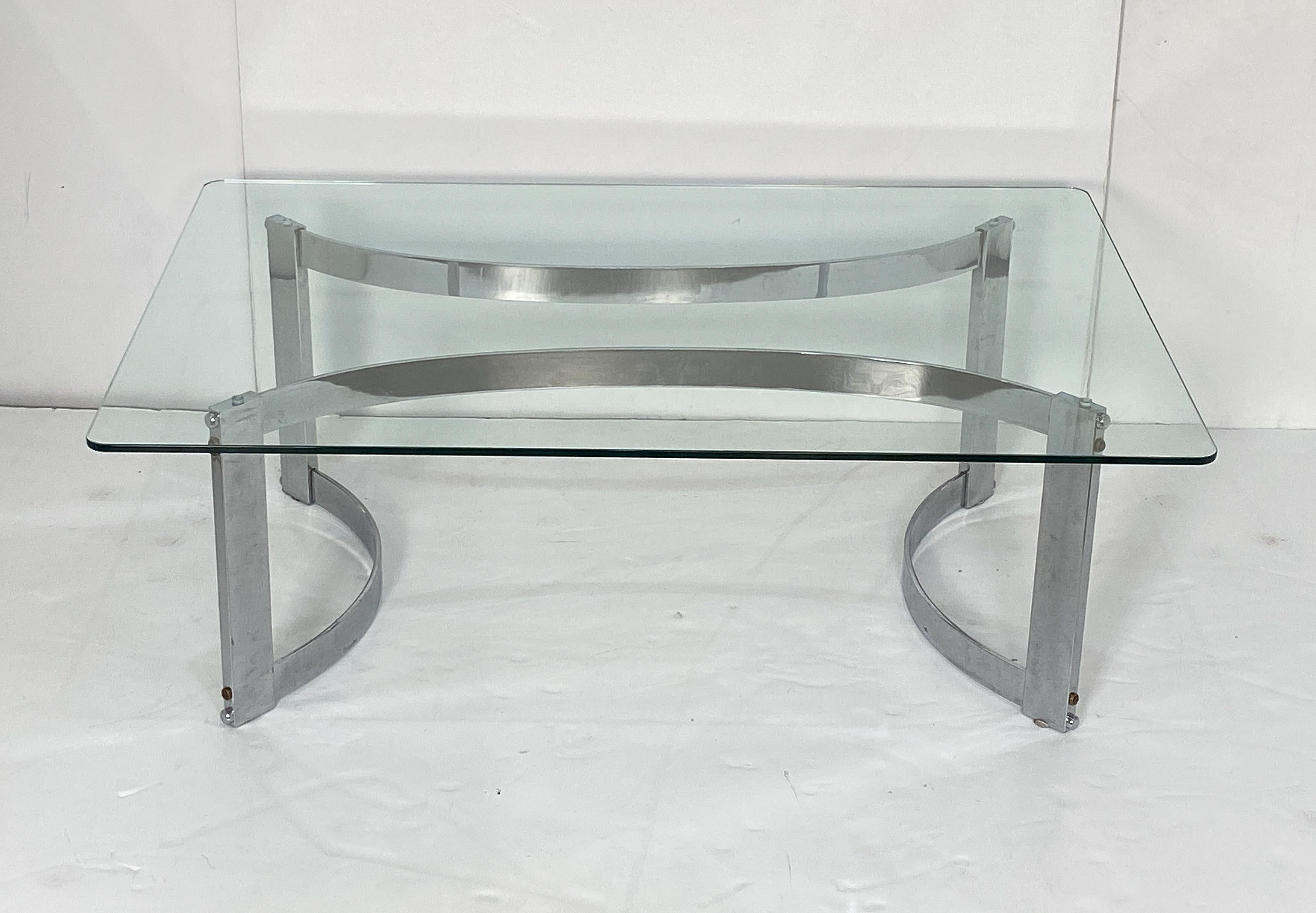 Grande table basse ou basse rectangulaire moderne française en chrome et verre en vente 1