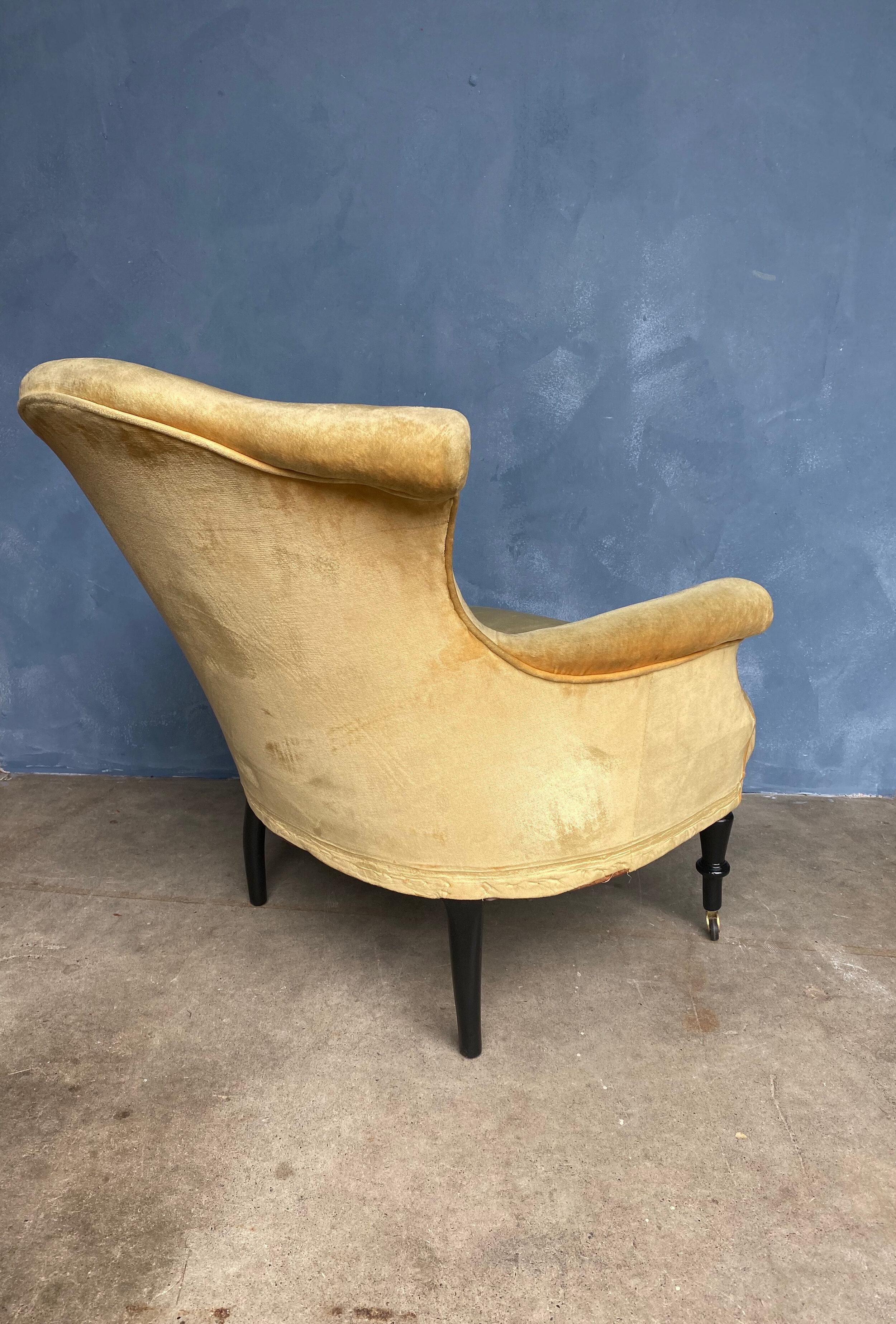 Large French Napoleon III Armchair in Gold Velvet For Sale 3