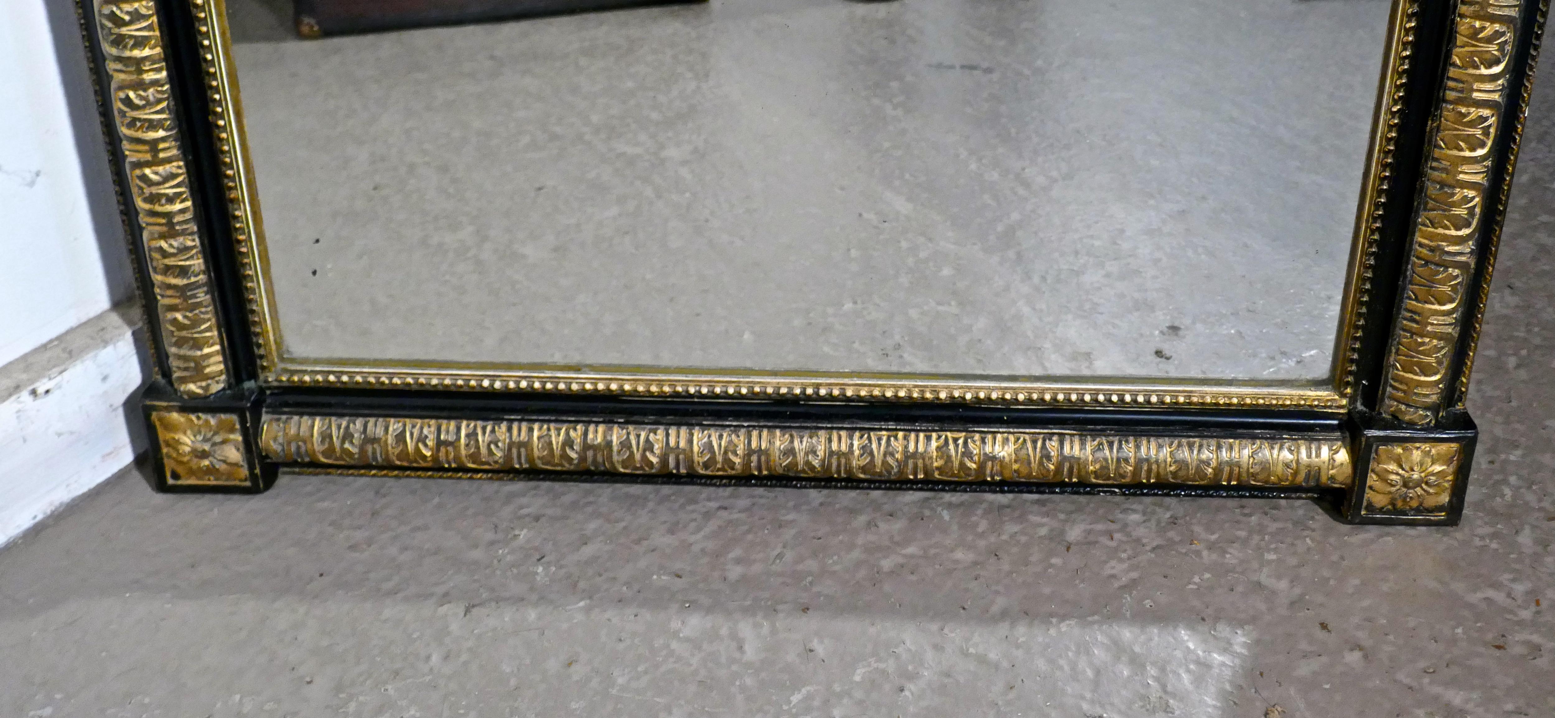Large French Napoleon III Ebonized and Gilt Wall Mirror, Torch and Quiver Crest In Good Condition In Godshill, Isle of Wight