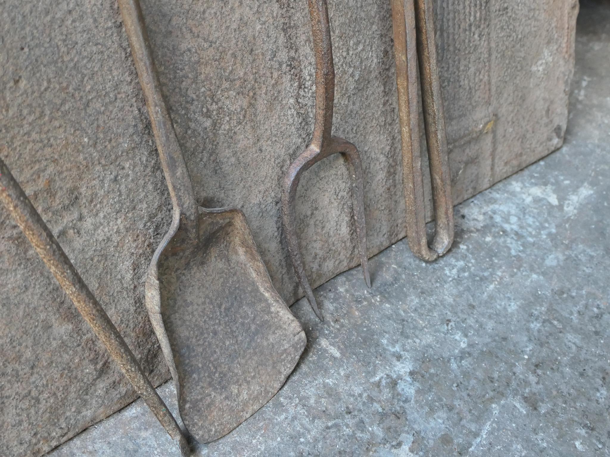 Große französische Kaminwerkzeuge, 17.-18. Jahrhundert im Angebot 2